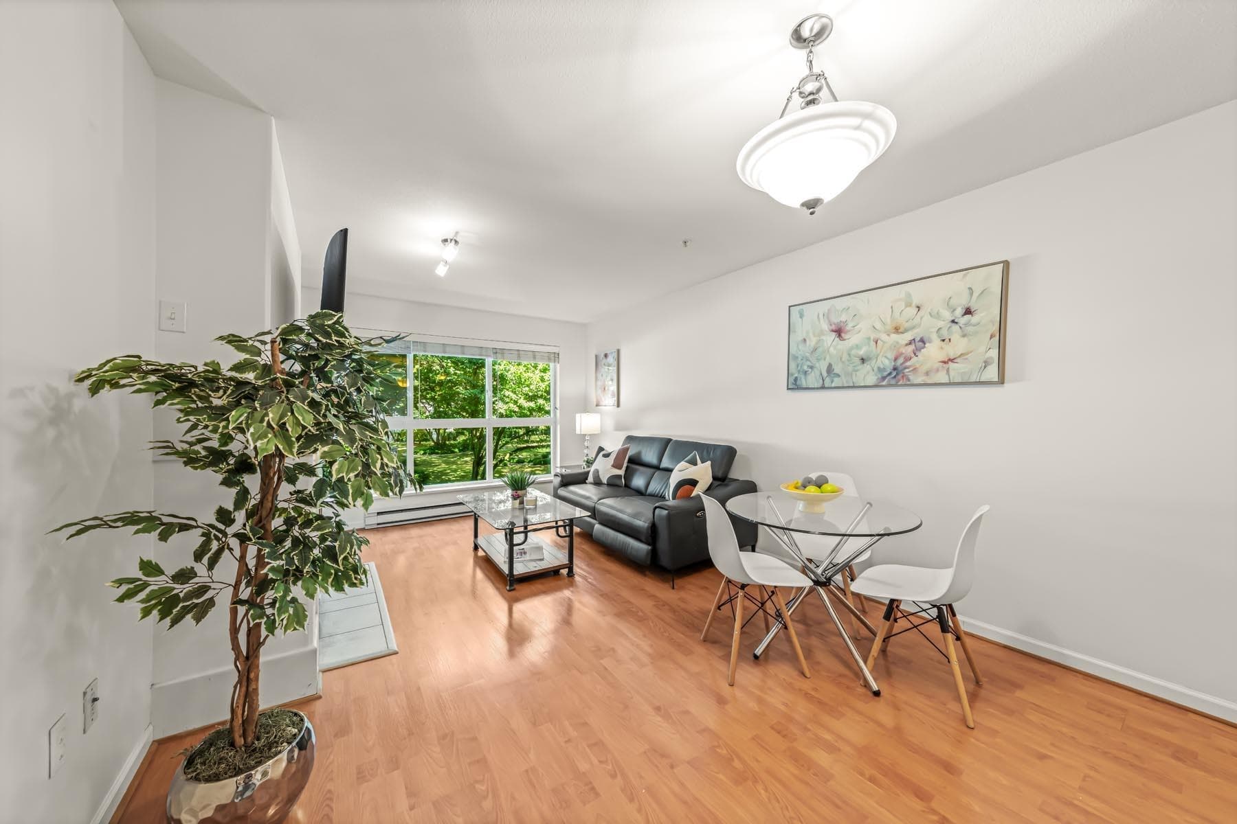 205 - 5900 Dover Crescent, Richmond, V7C 5R4 — photo 2