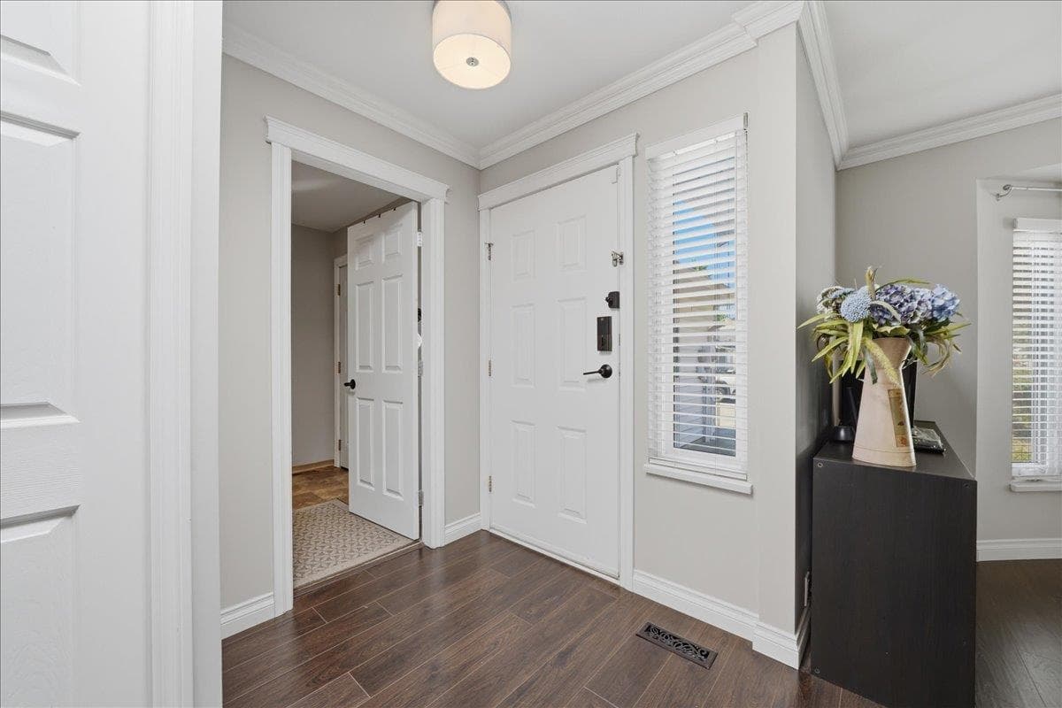 12110 Blossom Street, Maple Ridge, V2X 9J9 — photo 3