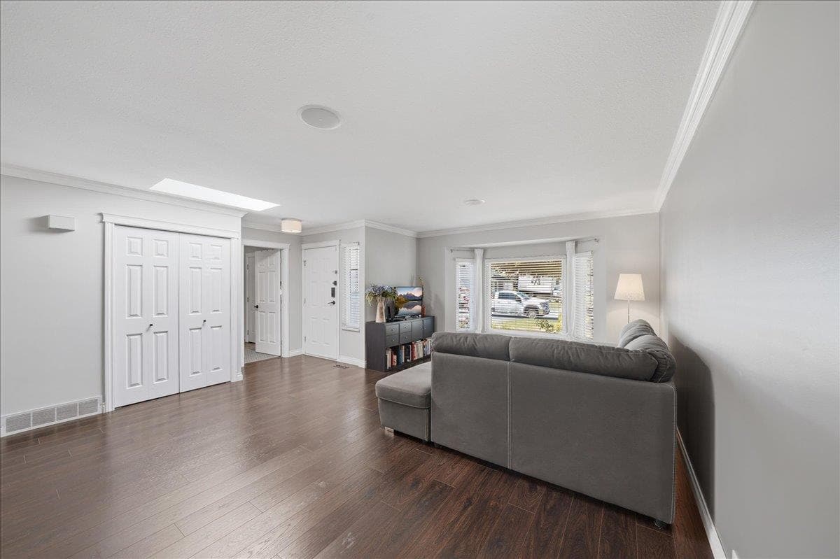 12110 Blossom Street, Maple Ridge, V2X 9J9 — photo 5