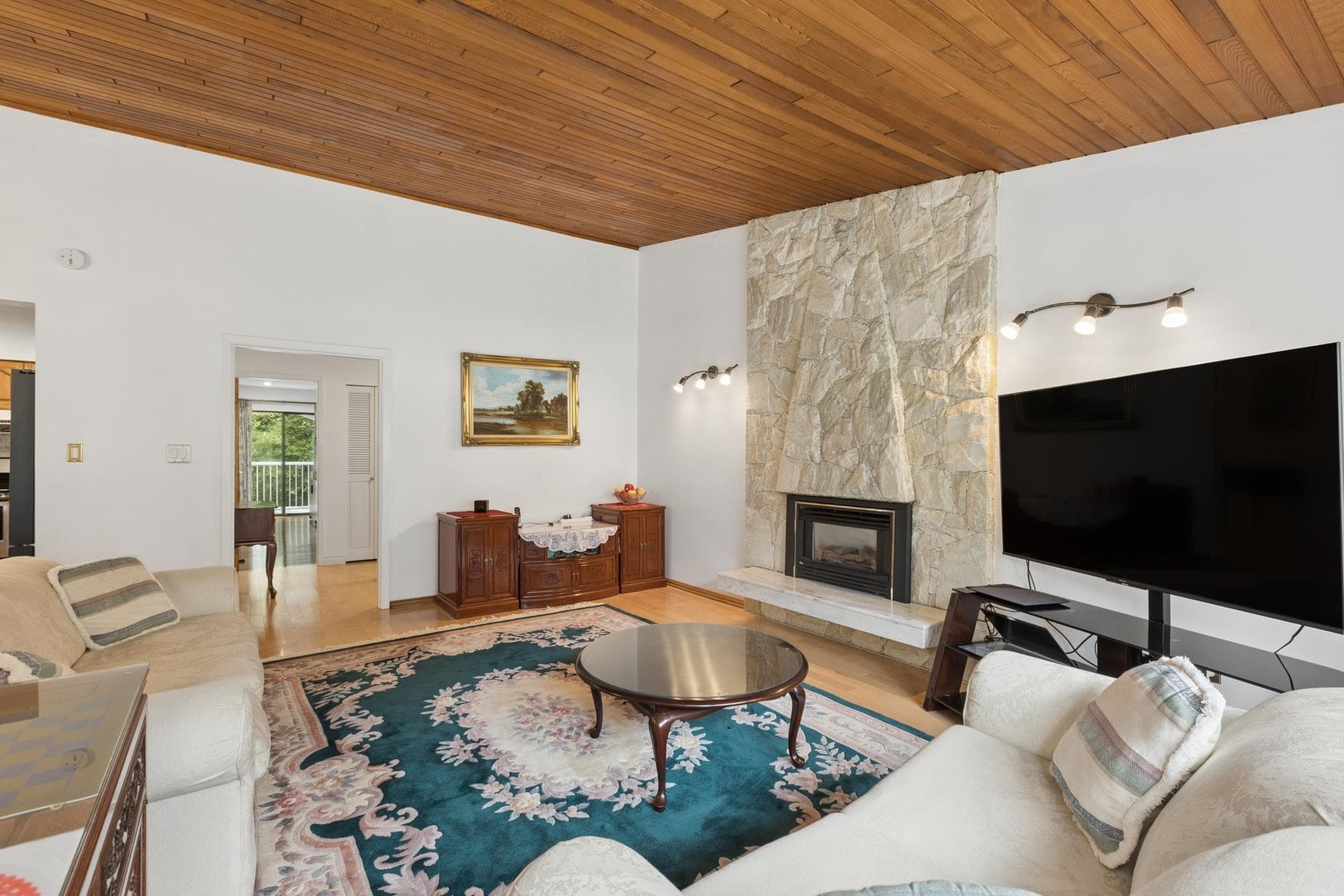 5609 White Pine Lane, North Vancouver, V7R 4S1 — photo 5