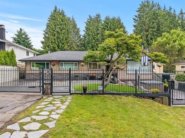 1360 Everall Street, White Rock