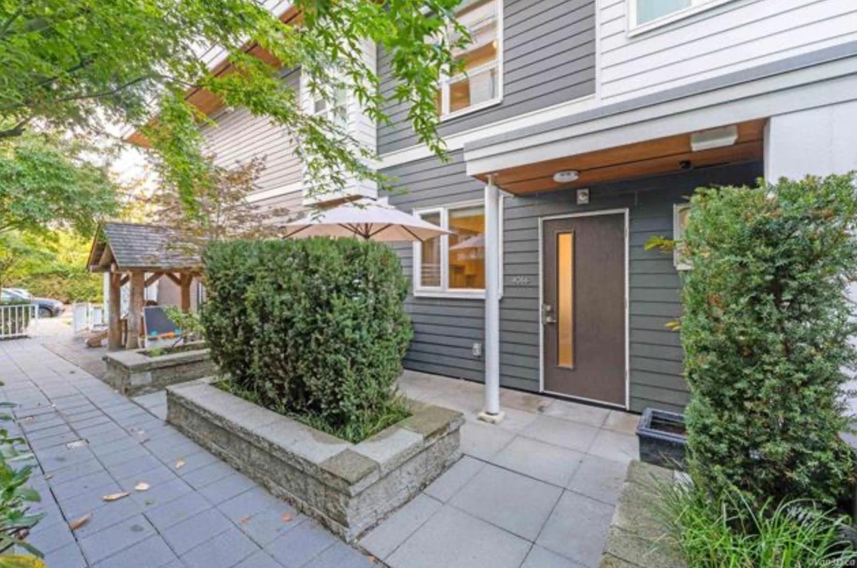 4066 Yukon Street, Vancouver, V5Y 0L4 — photo 1
