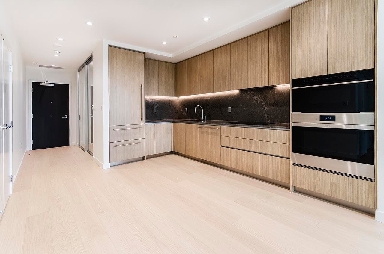 601 - 785 Harbour Way, North Vancouver, V7P 0G3 — photo 2