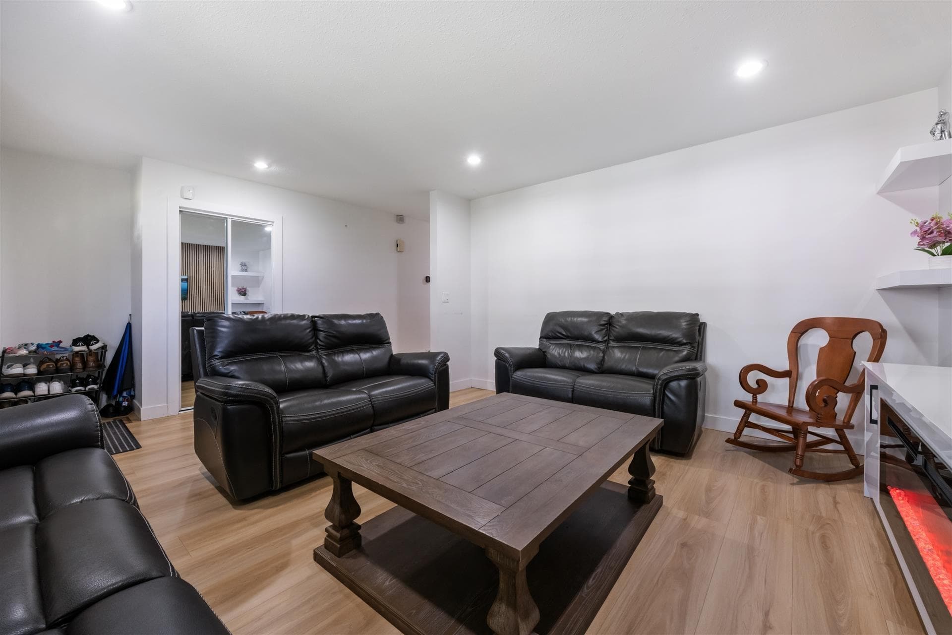 16954 60 Avenue, Surrey, V3S 1T2 — photo 5