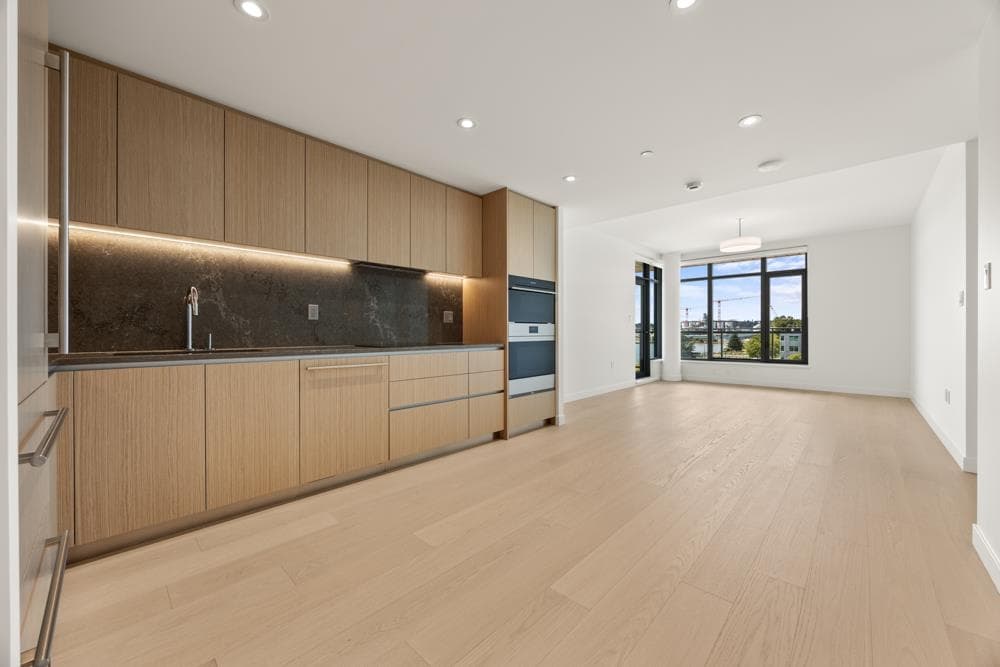 501 - 785 Hourbour Way, North Vancouver, V7P 0G3 — photo 3