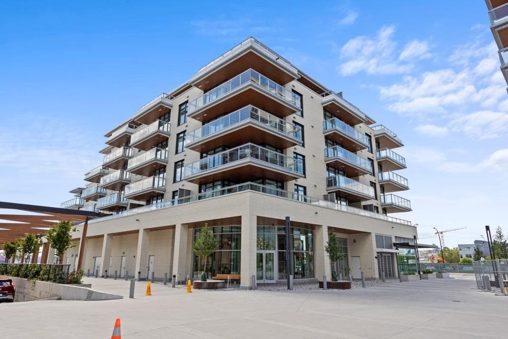 501 - 785 Hourbour Way, North Vancouver