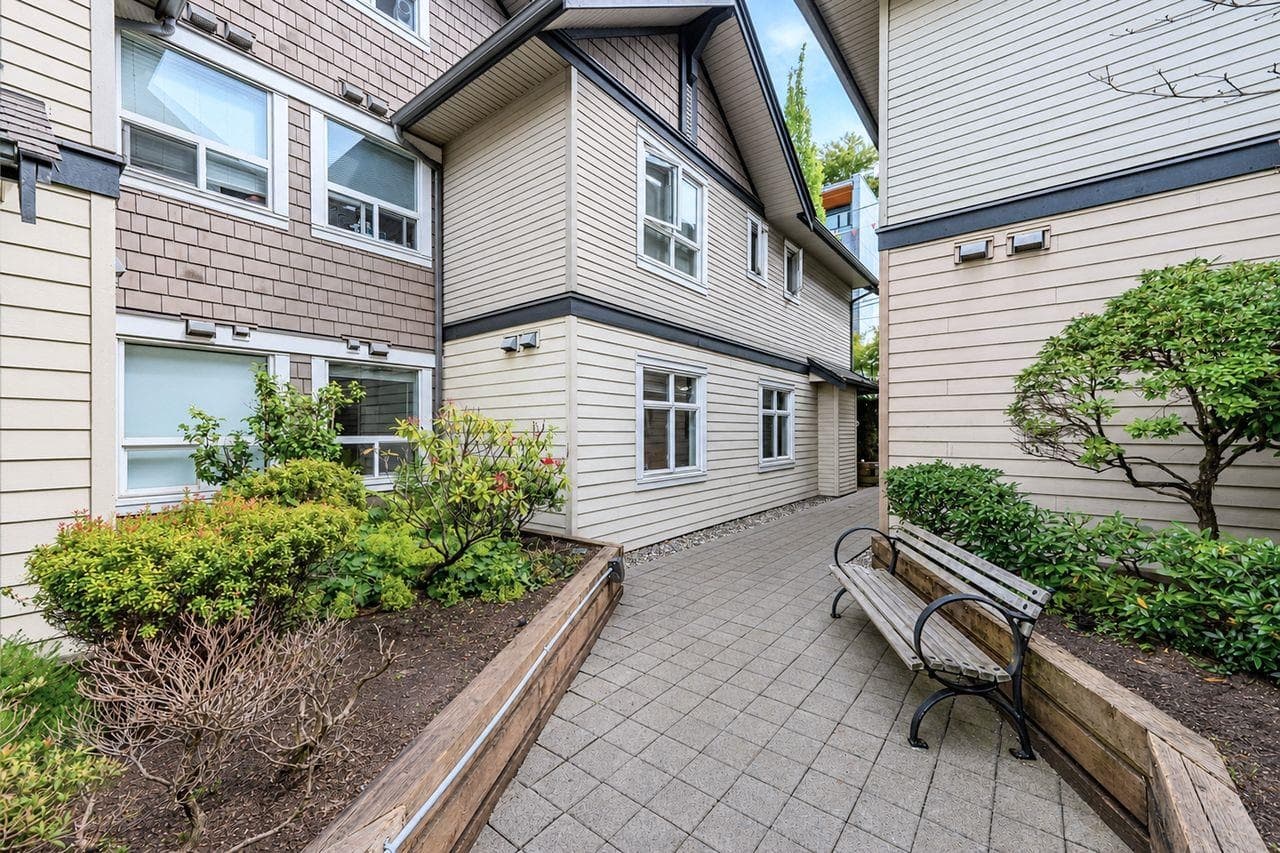 306 - 4468 Albert Street, Burnaby, V5C 2G2 — photo 2