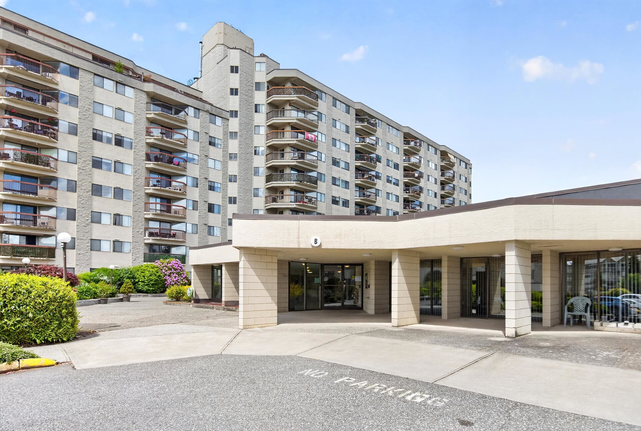 705 - 31955 Old Yale Road, Abbotsford, V2T 4N1 — photo 1