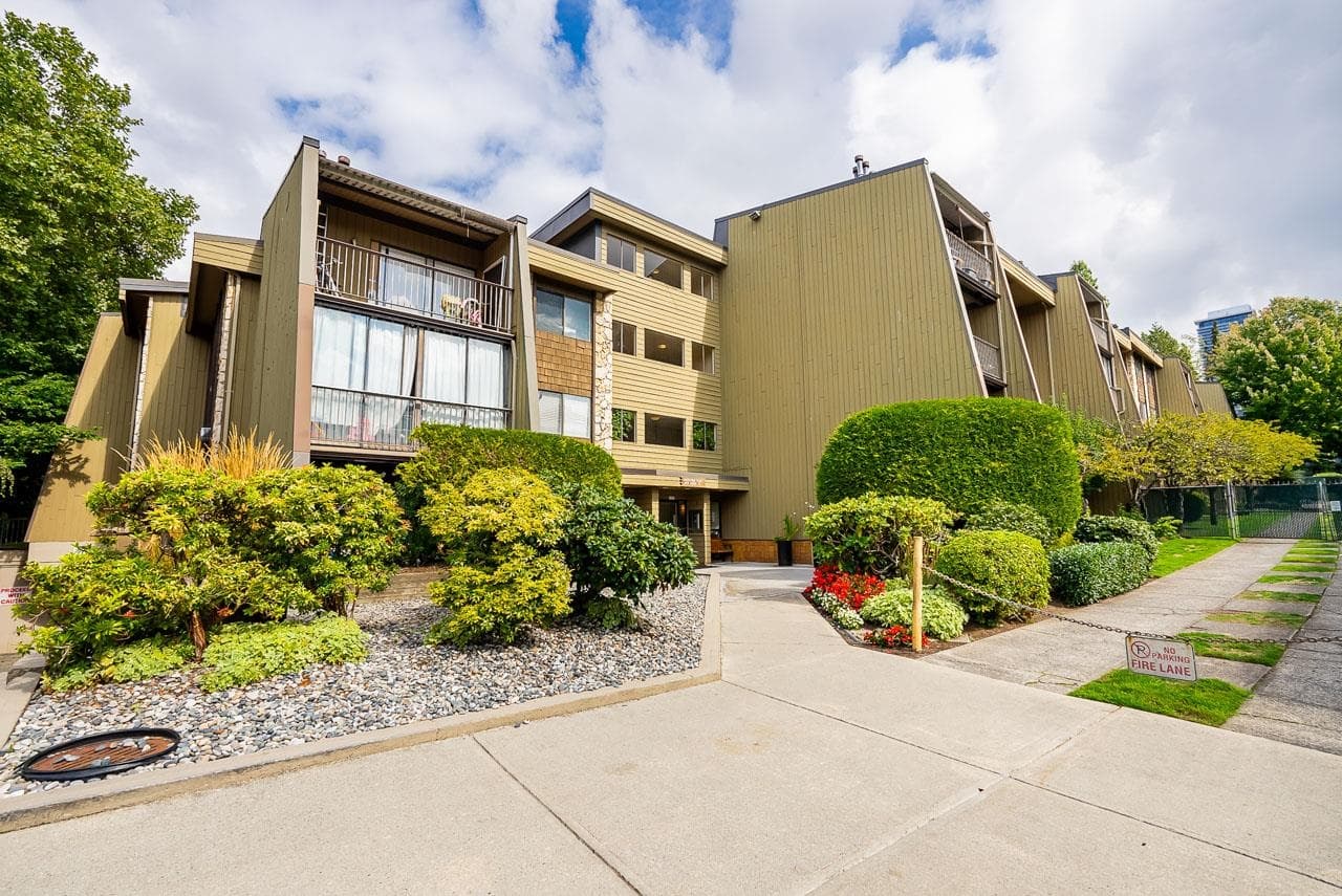 211 - 9101 Horne Street, Burnaby