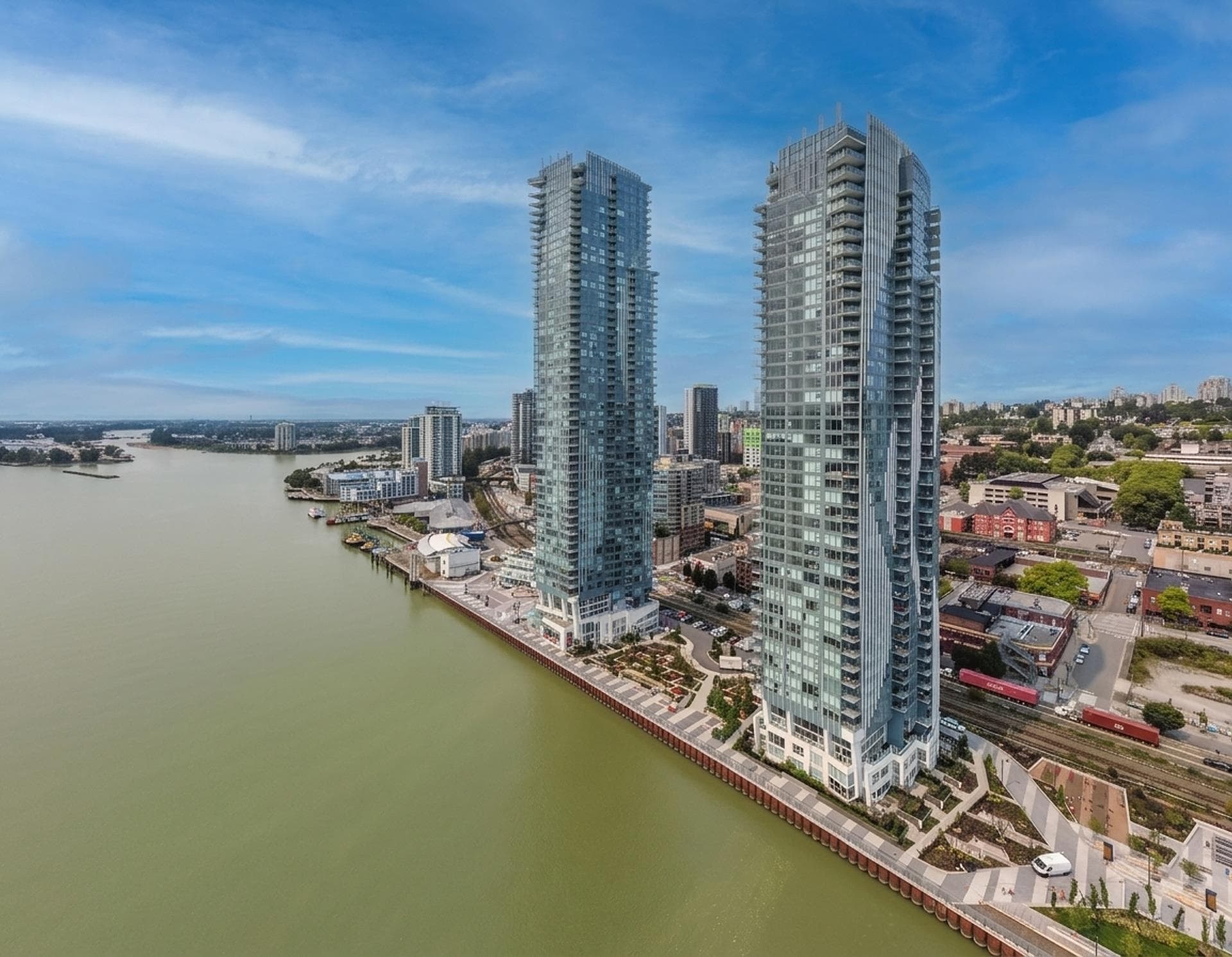 3907 - 680 Quayside Drive, New Westminster, V3M 0P2 — photo 2