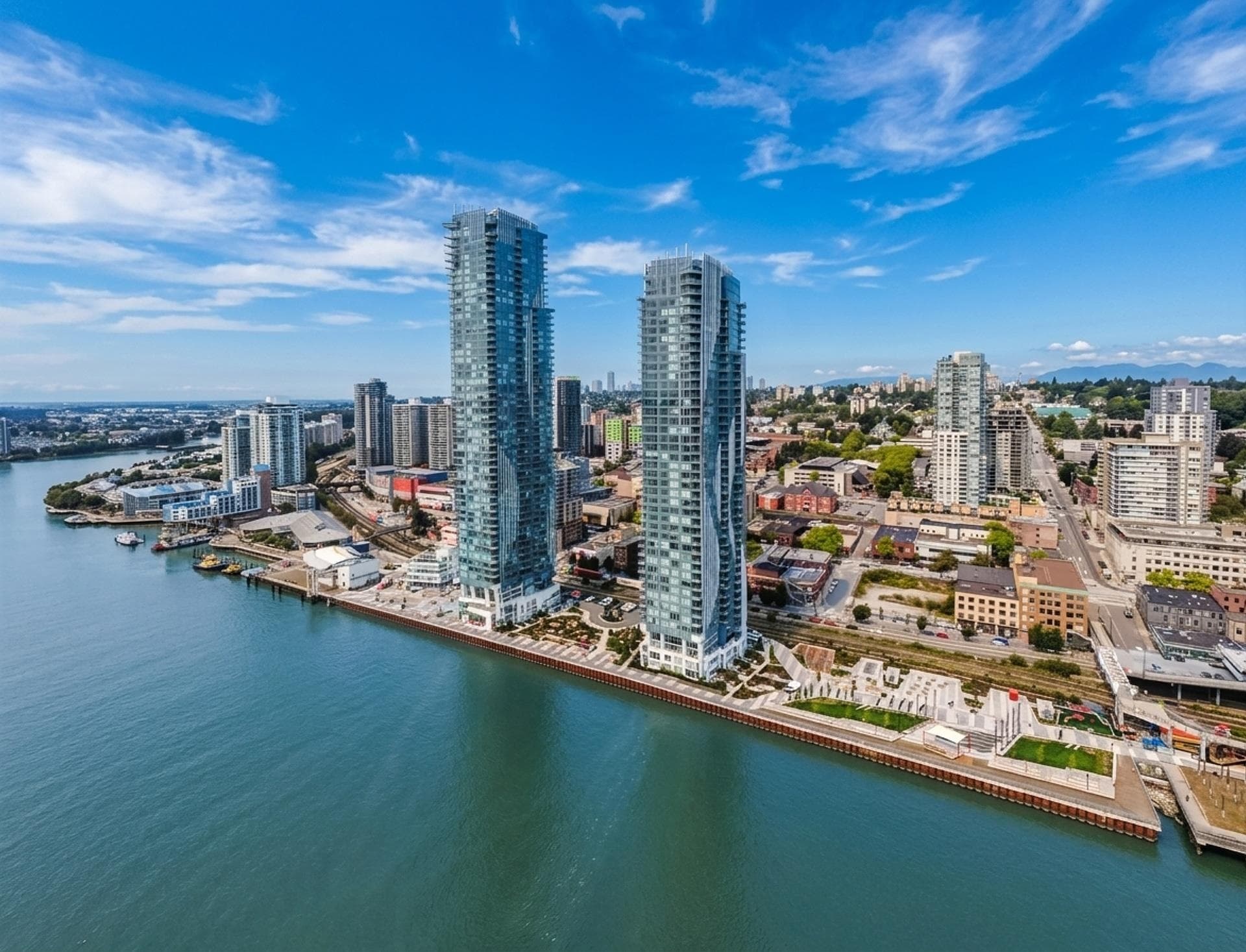 3907 - 680 Quayside Drive, New Westminster, V3M 0P2 — photo 1