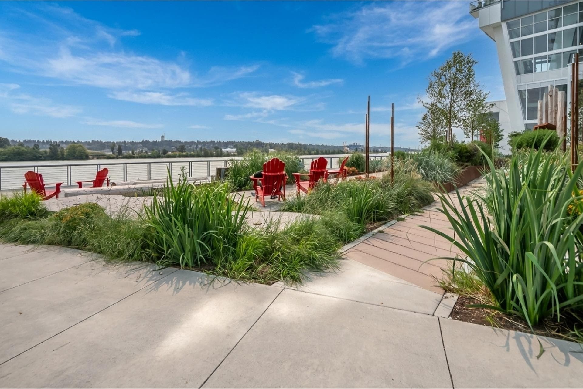 3907 - 680 Quayside Drive, New Westminster, V3M 0P2 — photo 5