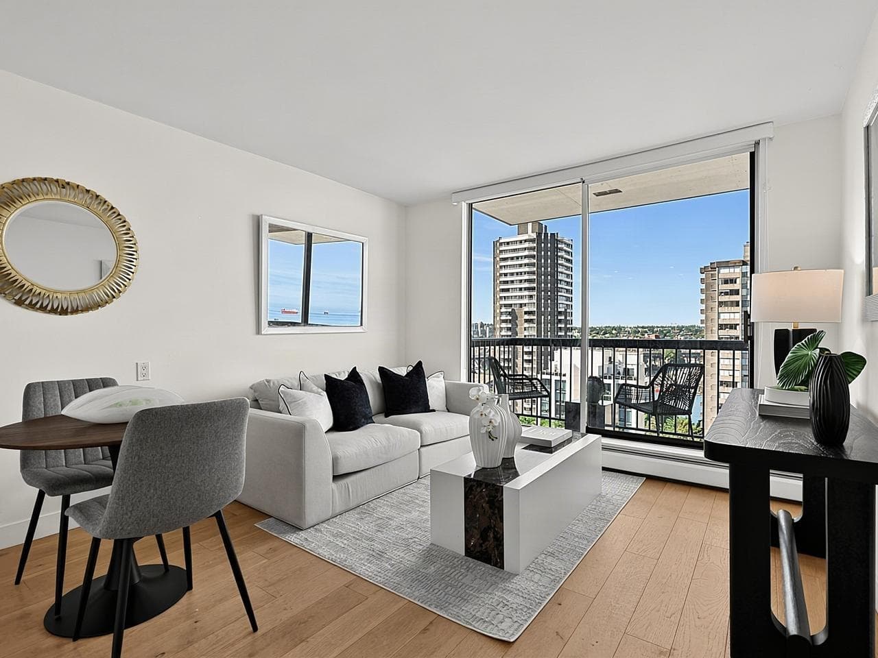 1008 - 1146 Harwood Street, Vancouver, V6E 3V1 — photo 1