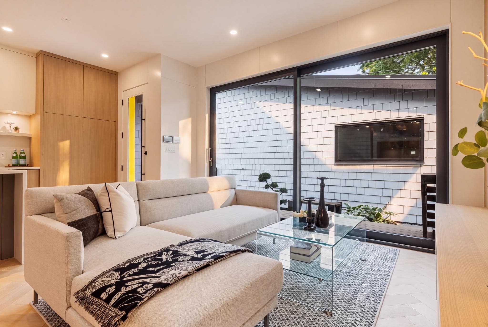 2 - 4956 Chester Street, Vancouver, V5W 3A8 — photo 3