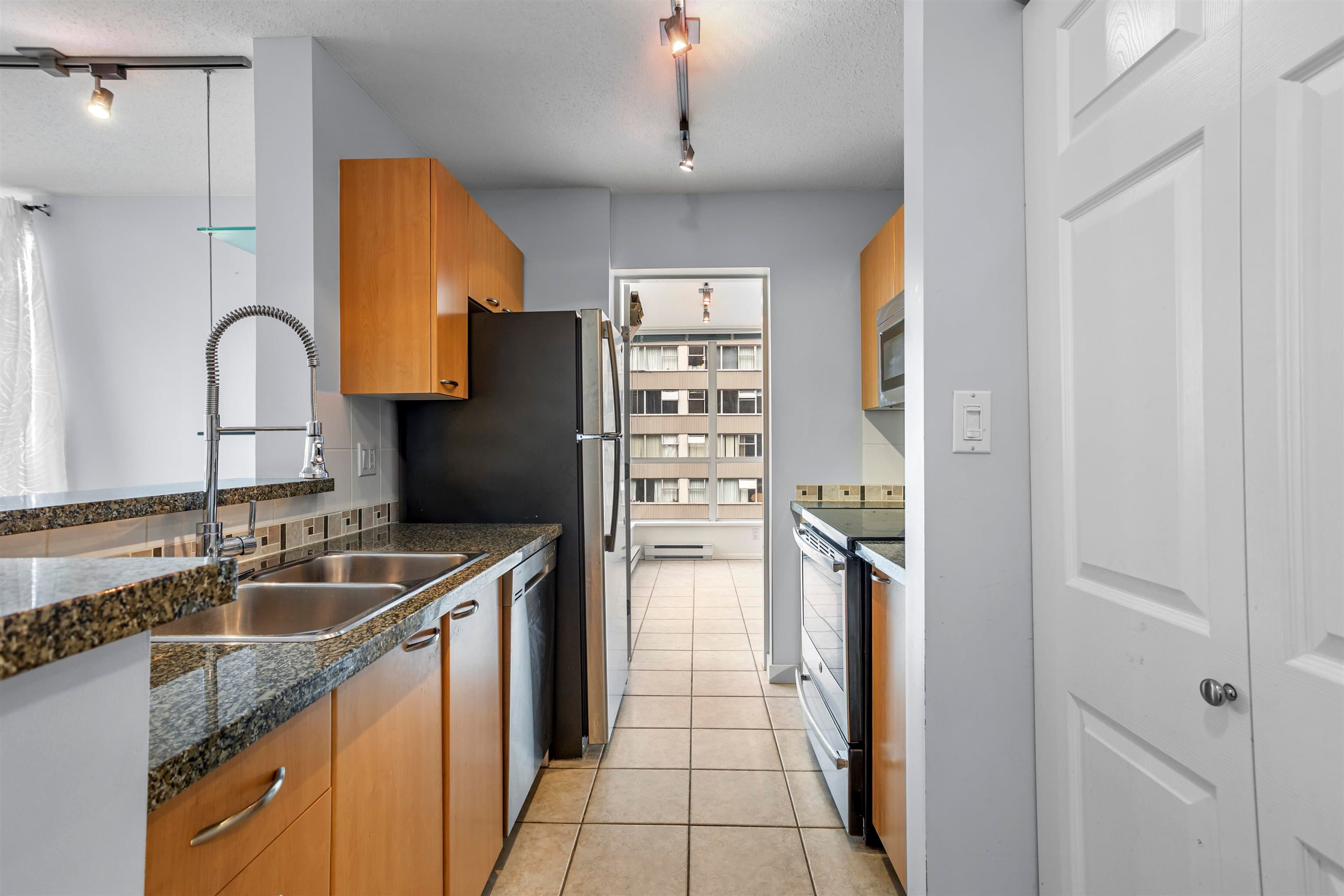 1506 - 1420 W Georgia Street, Vancouver, V6G 3K4 — photo 4