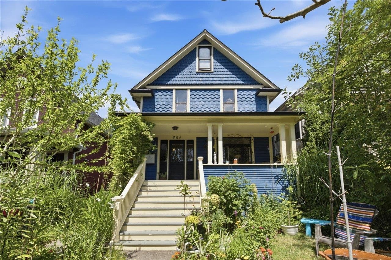 761 E 15th Avenue, Vancouver, V5T 2R8 — photo 1