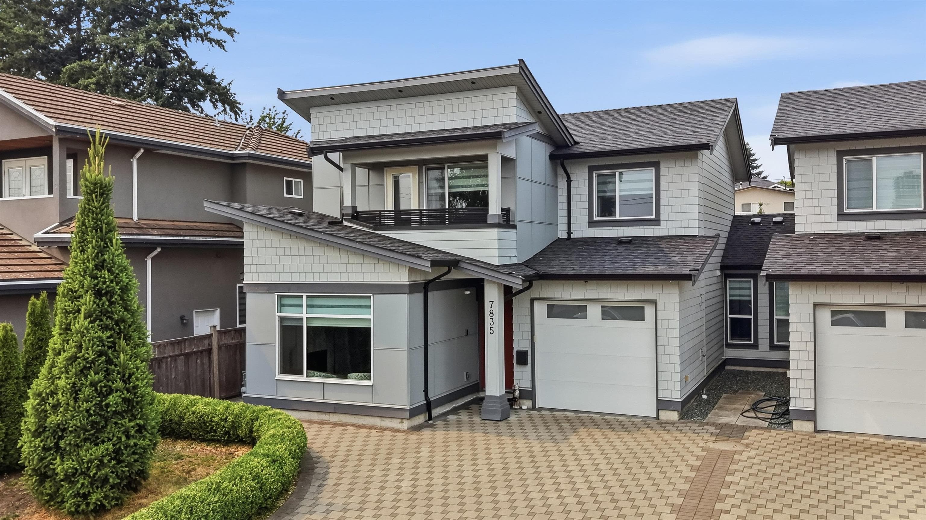 7835 12th Avenue, Burnaby