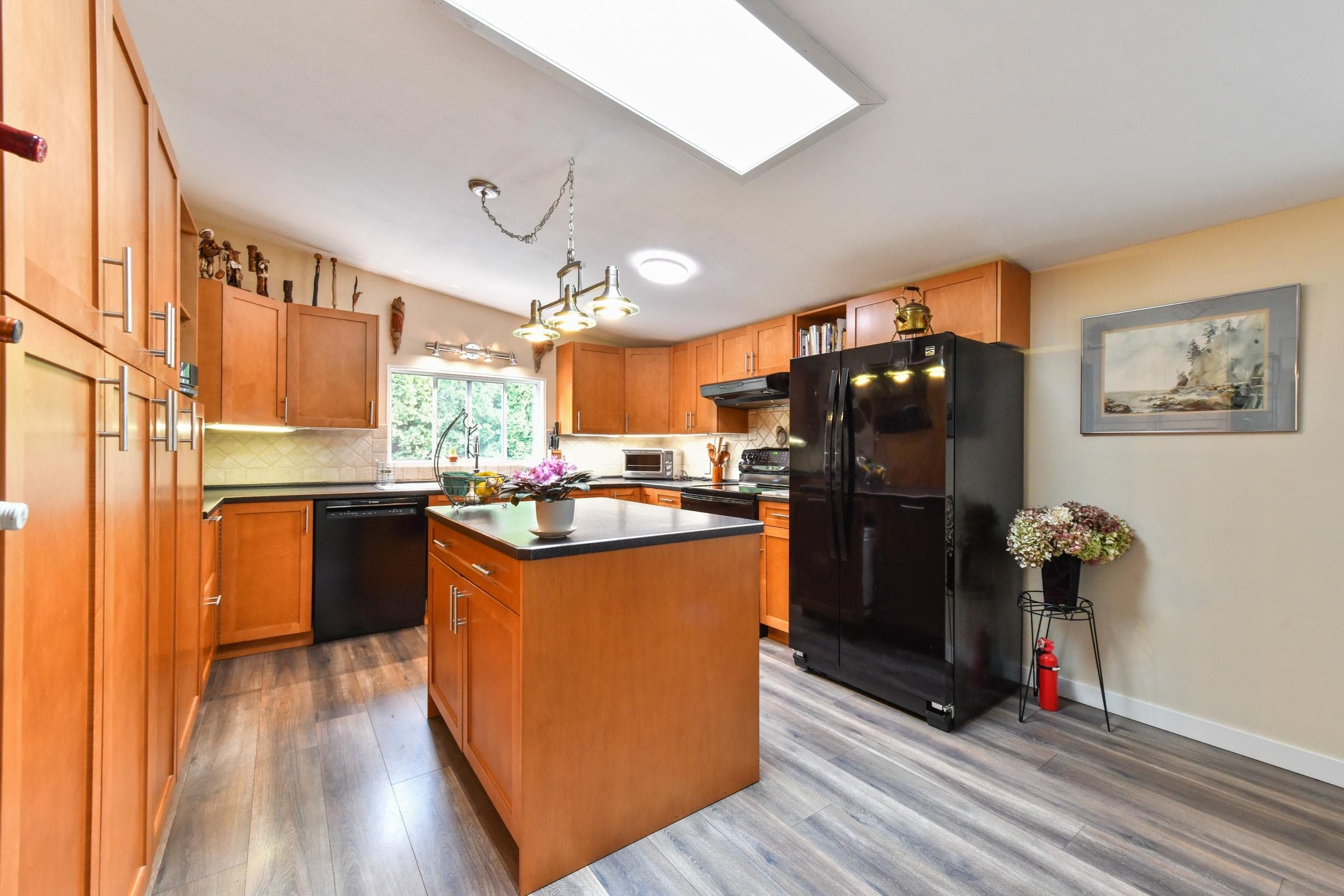 3858 204 Street, Langley, V3A 1X4 — photo 5