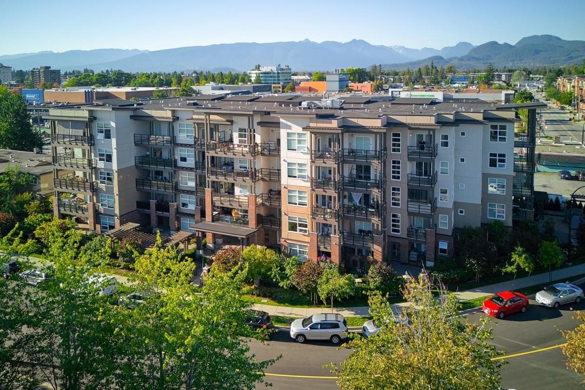305 - 22577 Royal Crescent, Maple Ridge