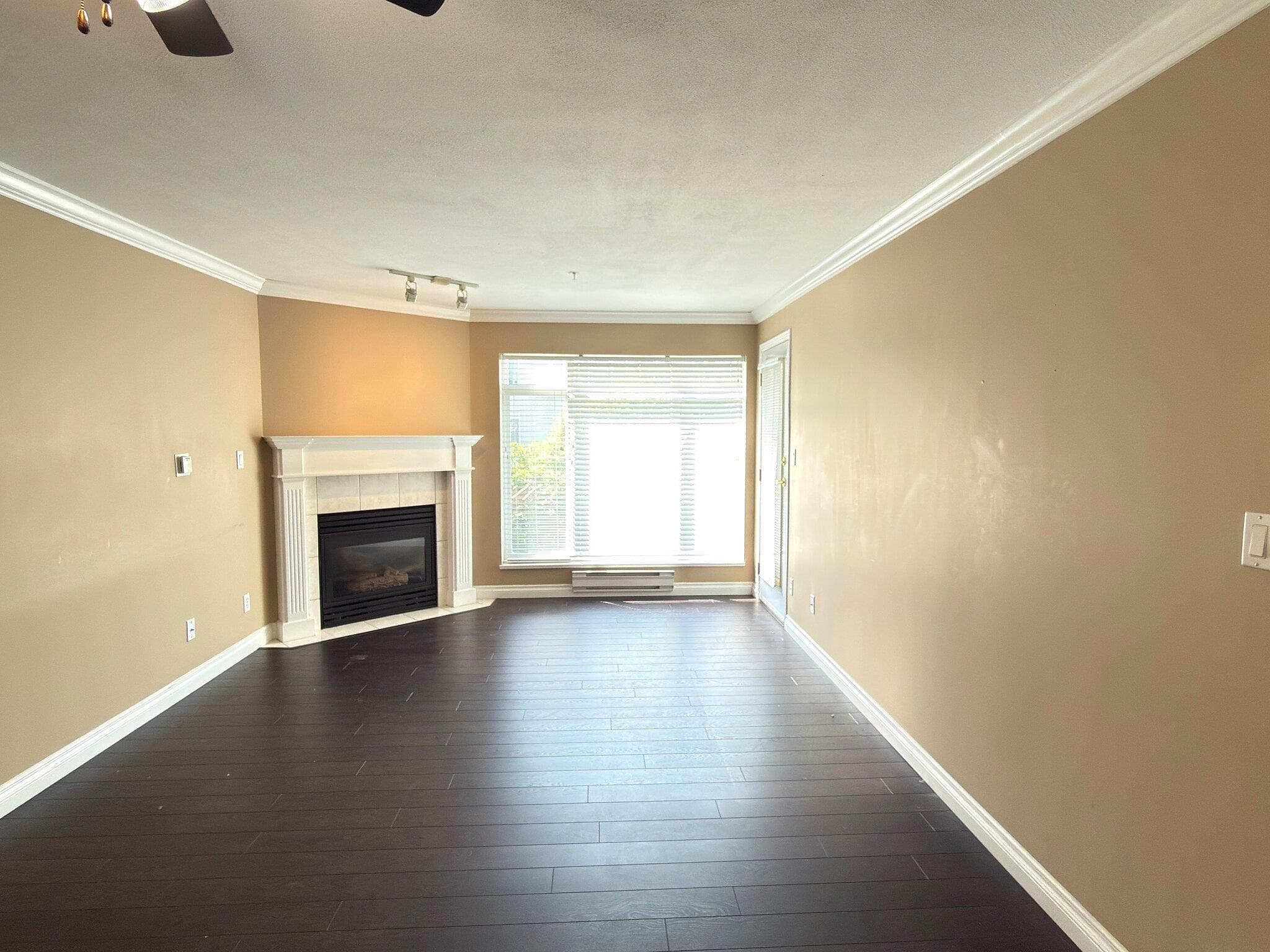 211 - 32085 George Ferguson Way, Abbotsford, V2T 2K7 — photo 1