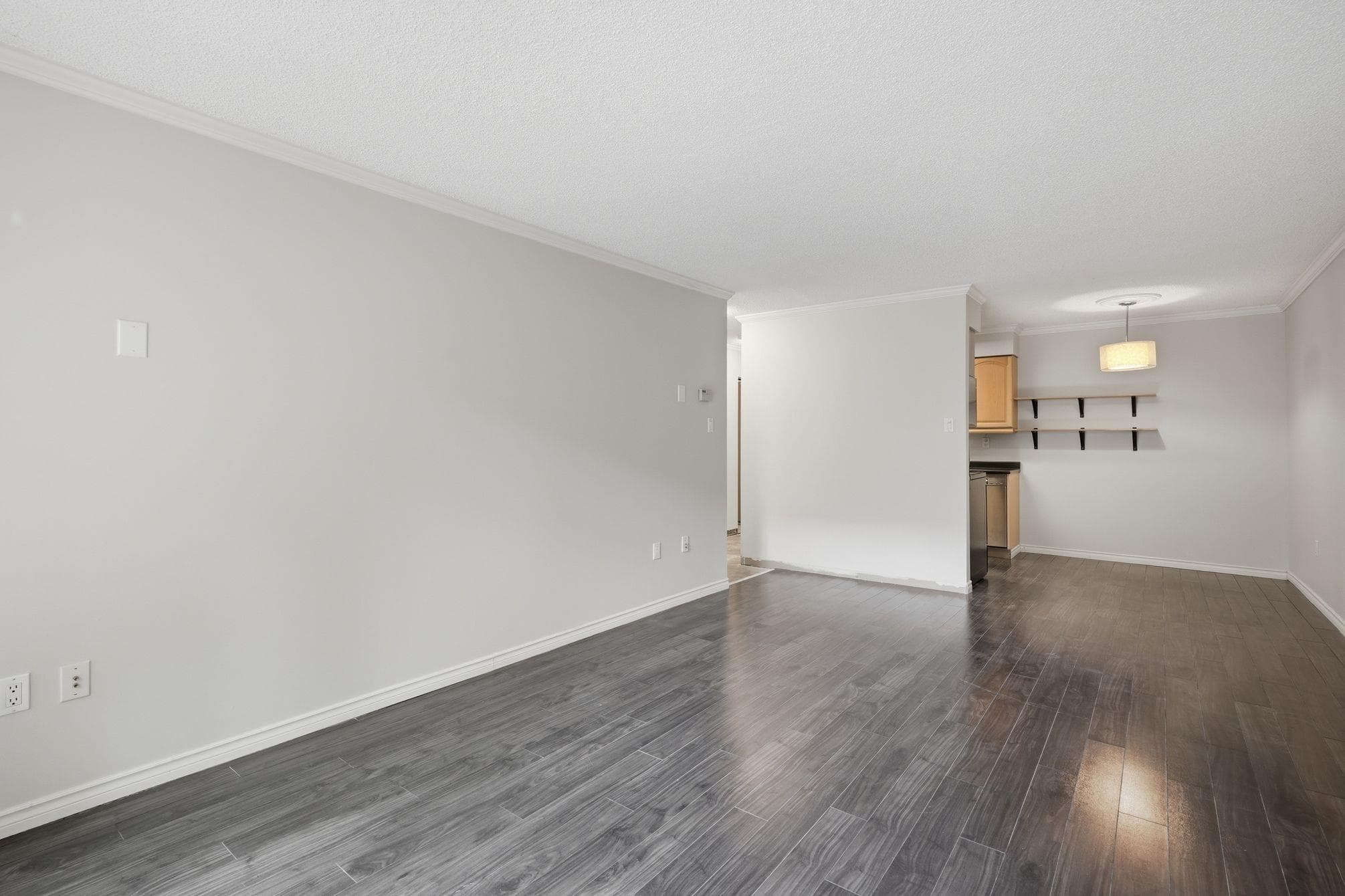 210 - 466 E Eighth Avenue, New Westminster, V3L 4L2 — photo 4