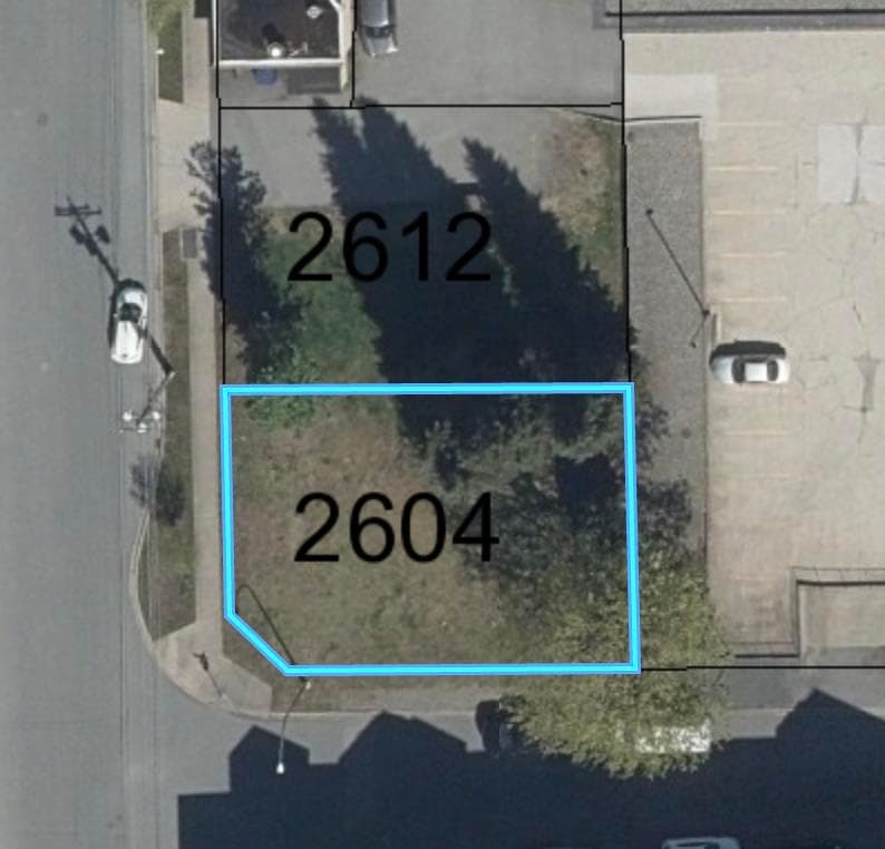 2604 E Bourquin Crescent, Abbotsford, V2S 1Y7 — photo 1