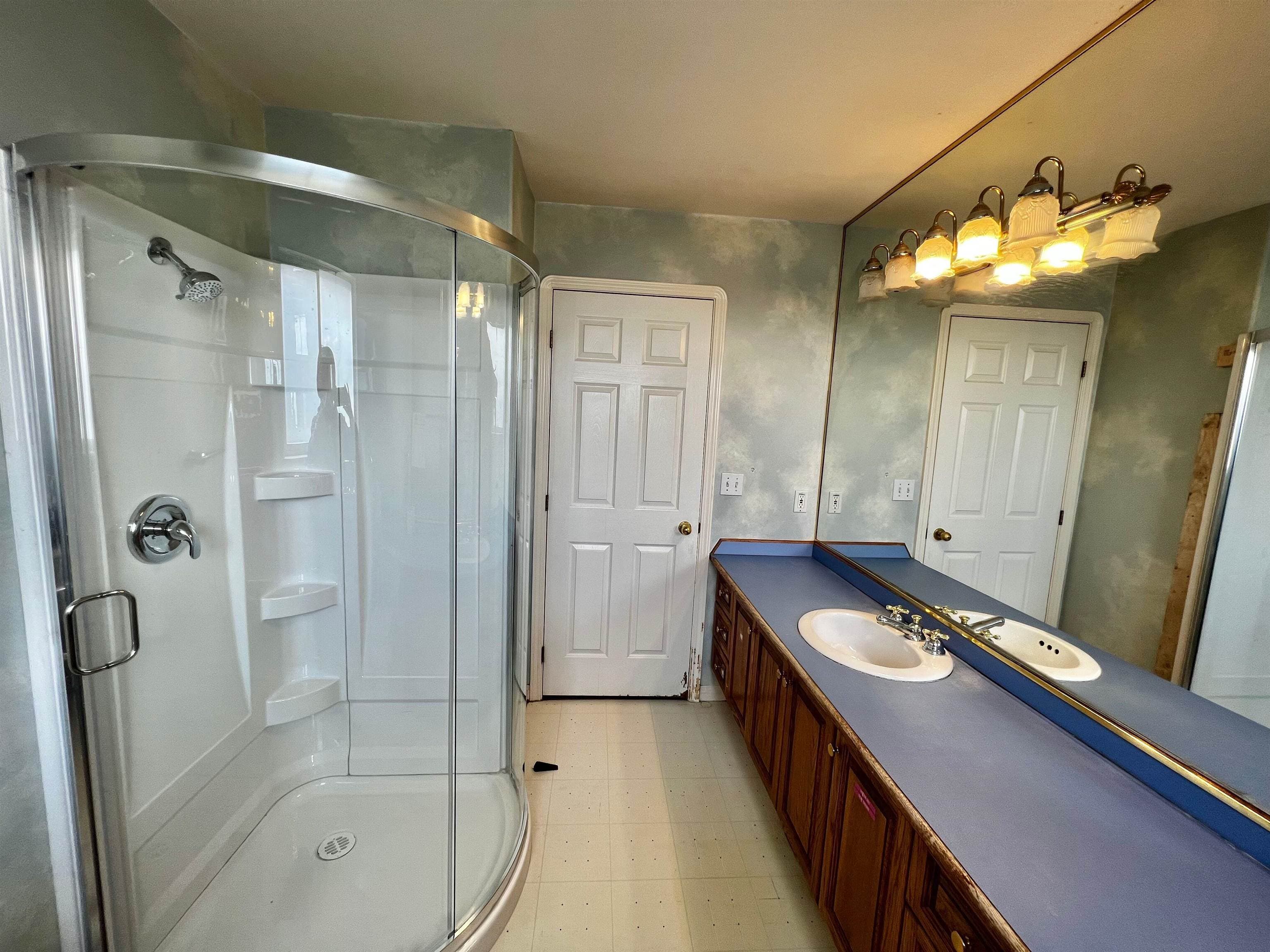 D - 4864 Watling Street, Burnaby, V5W 2N6 — photo 5