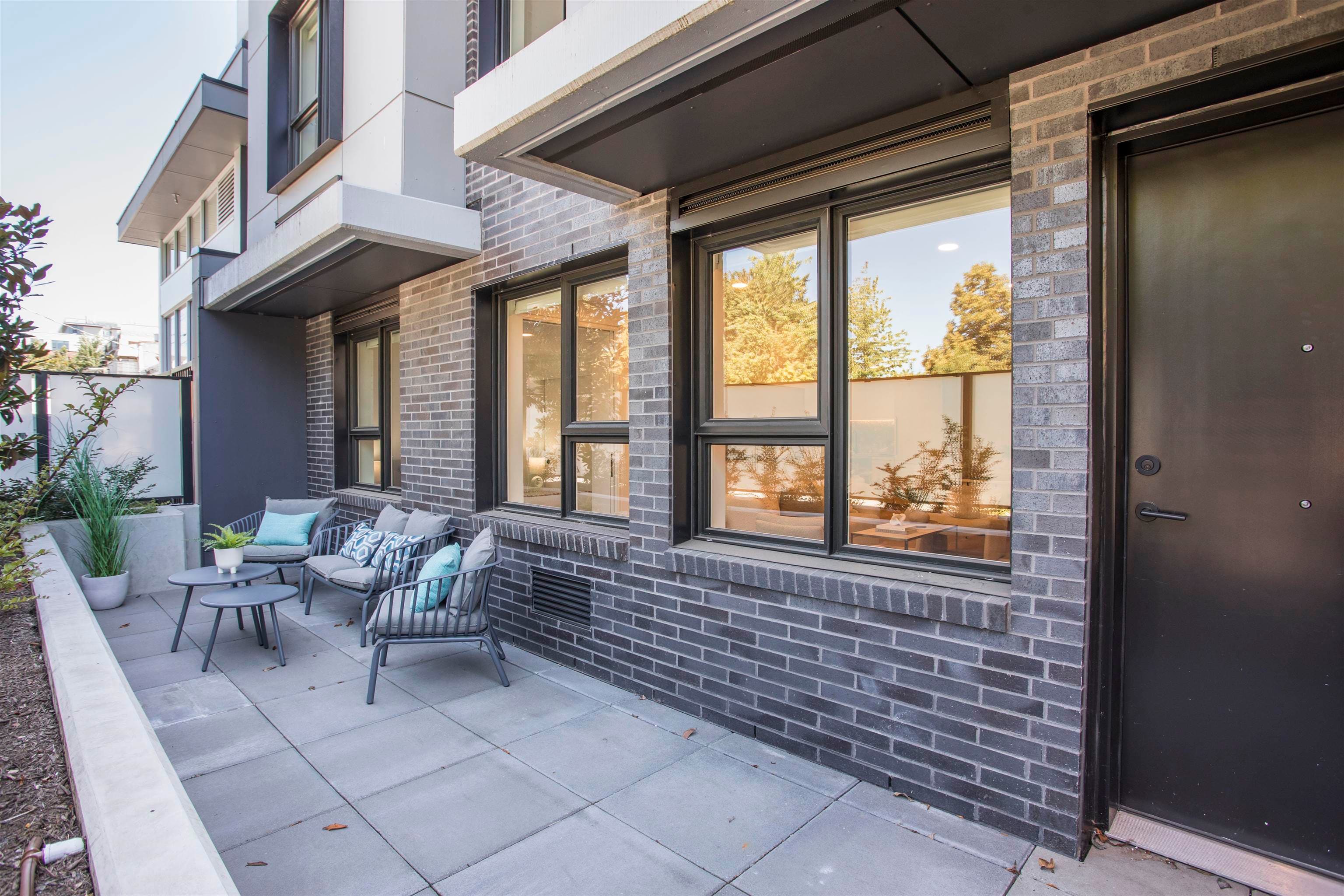 TH201 - 2471 St. George Street, Vancouver, V5T 1W9 — photo 3