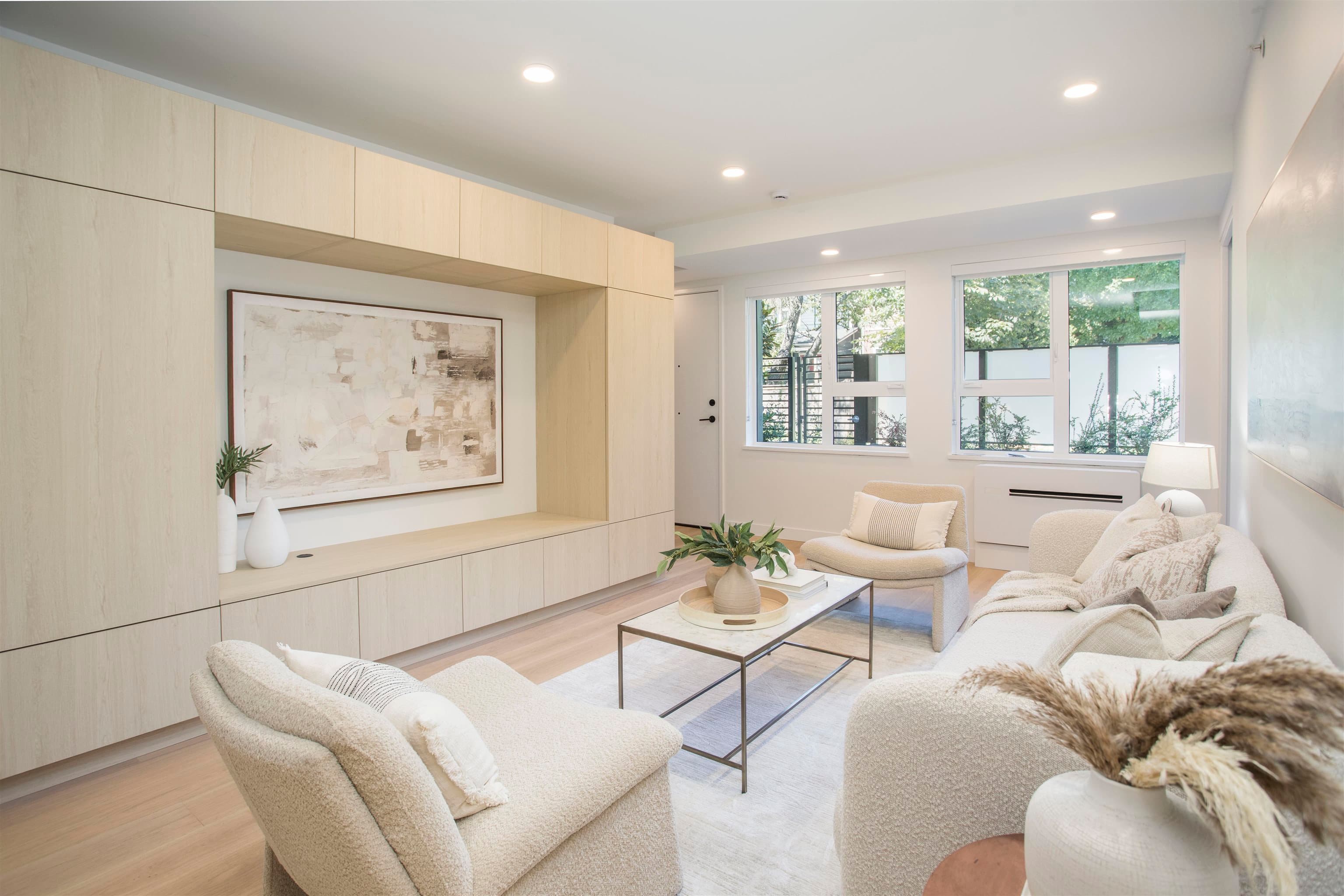 TH201 - 2471 St. George Street, Vancouver