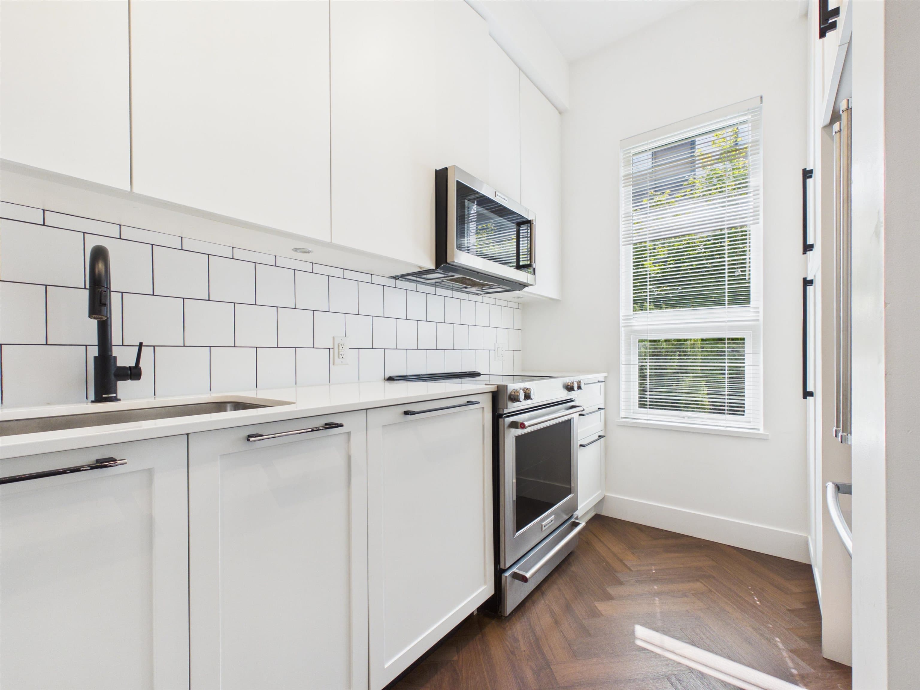4 - 9735 University Crescent, Burnaby, V5A 0E8 — photo 5