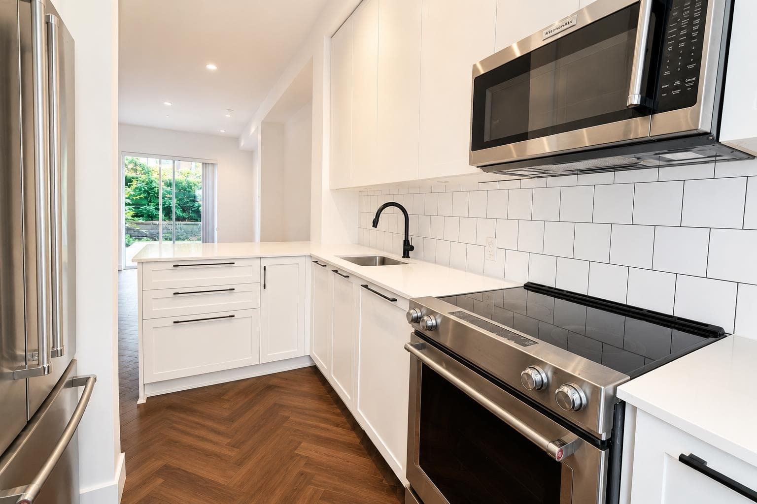 4 - 9735 University Crescent, Burnaby, V5A 0E8 — photo 4