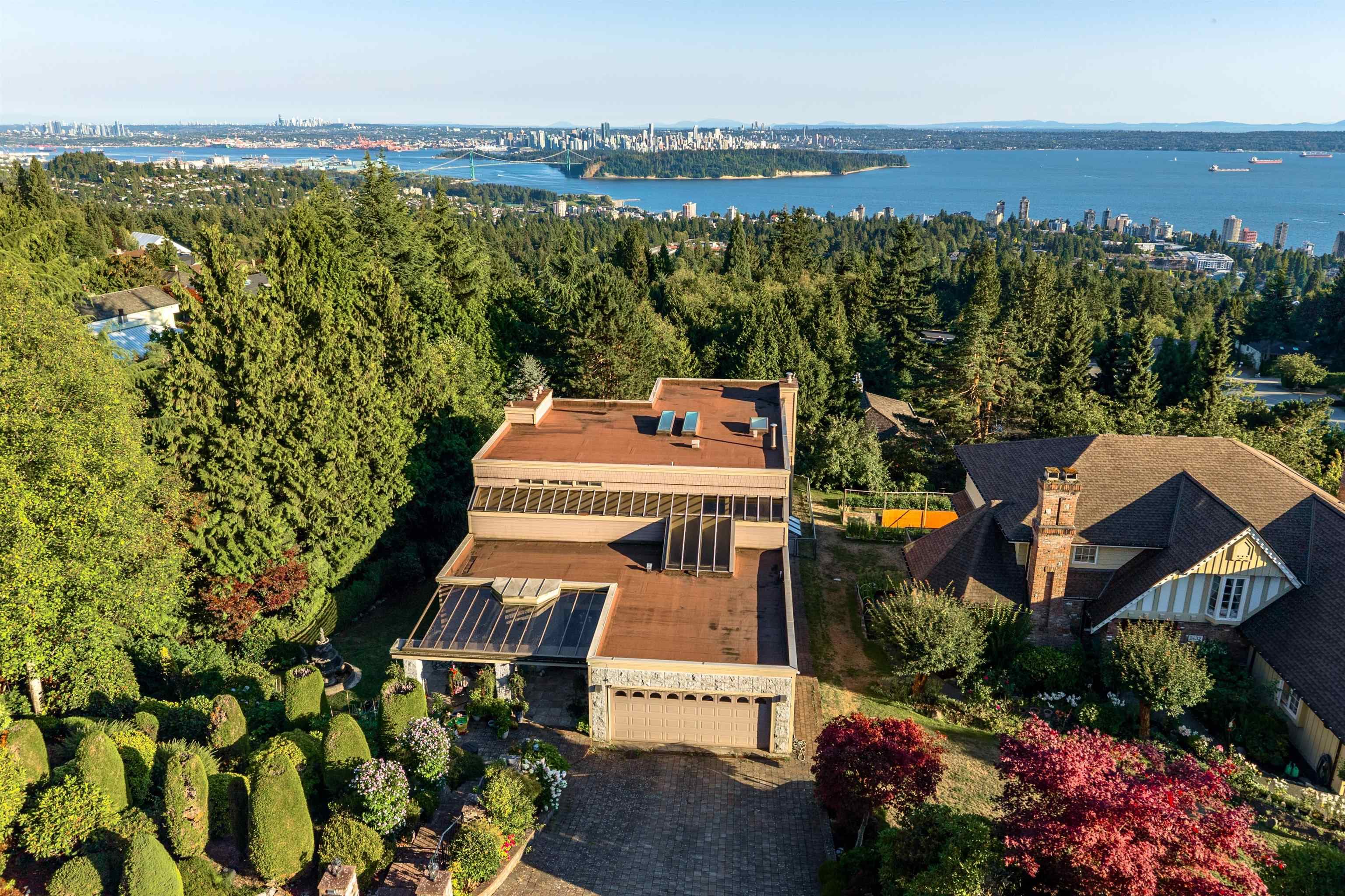 Lower - 2426 Westhill Court, West Vancouver, V7S 3A5 — photo 3