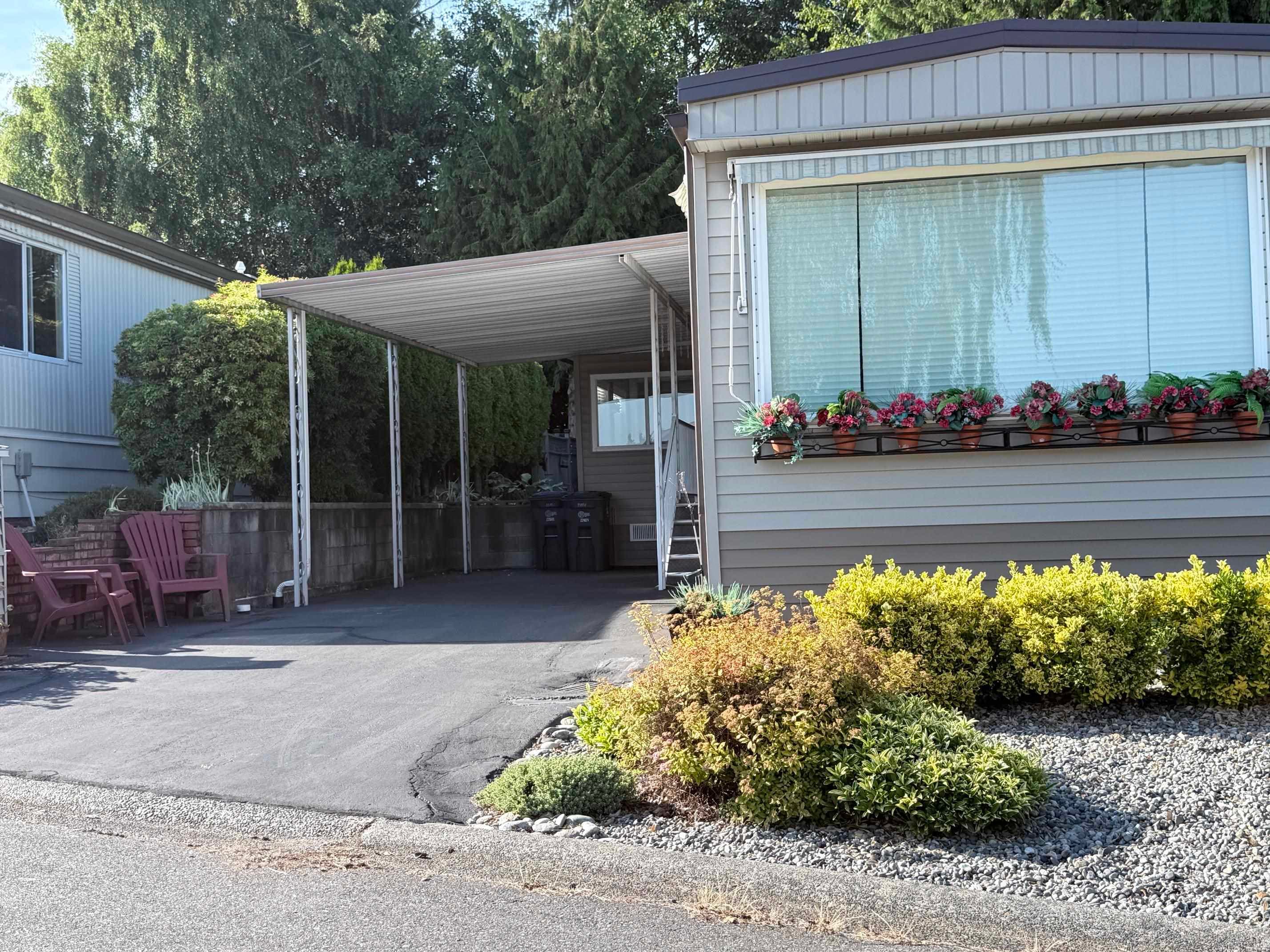 15851 Suffolk Road, Surrey, V4A 5L3 — photo 2