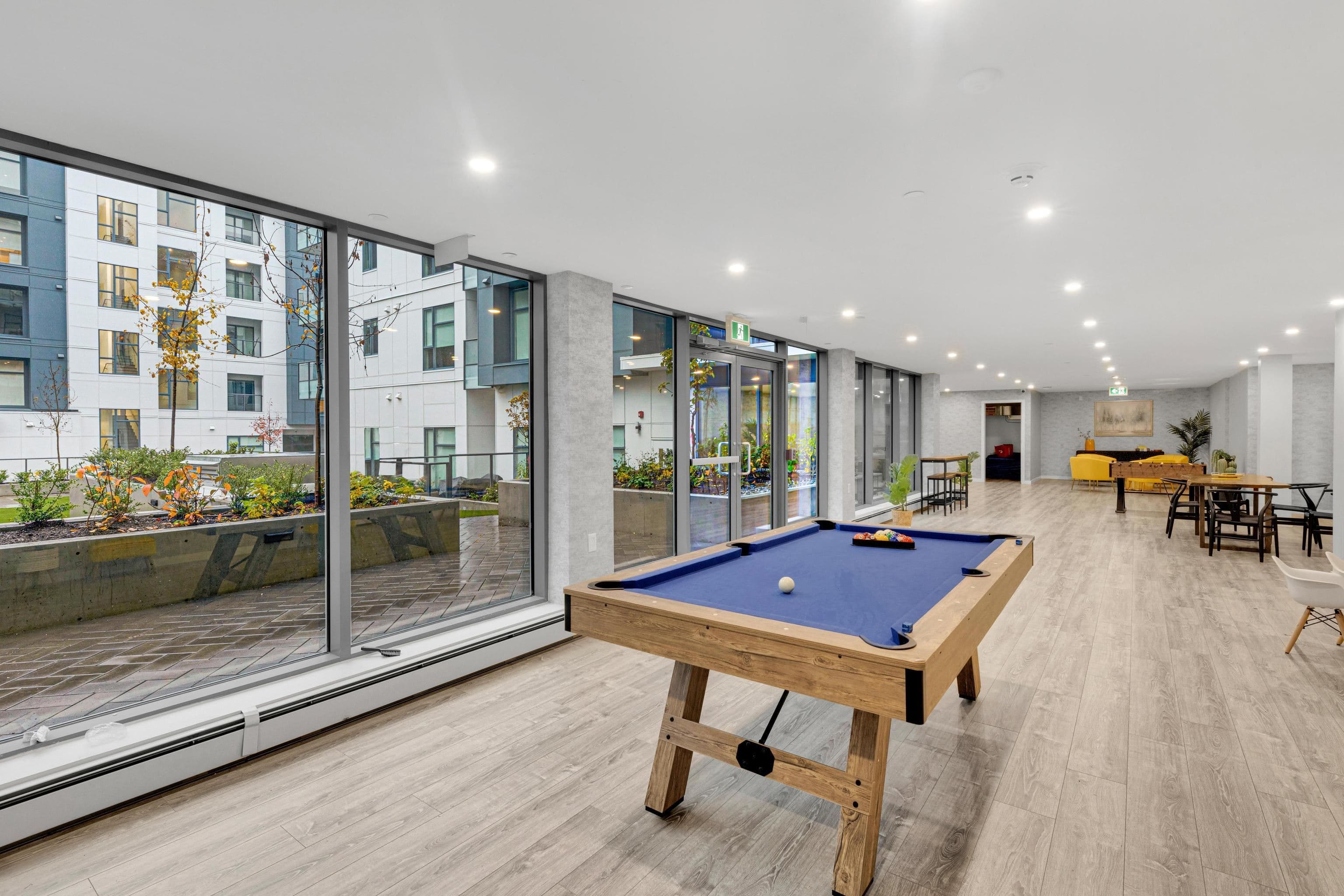406 - 10828 139a Street, Surrey, V3R 0H3 — photo 5