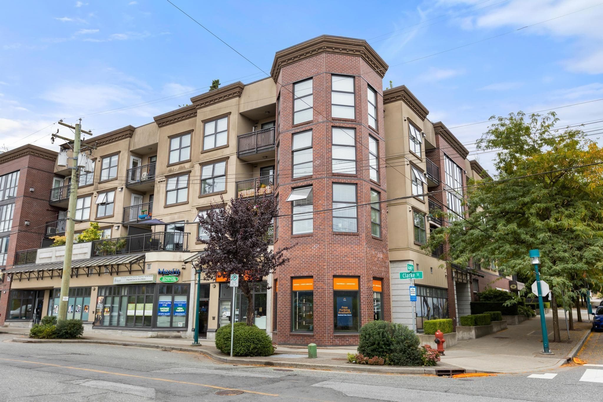 2010 - 84 Grant Street, Port Moody