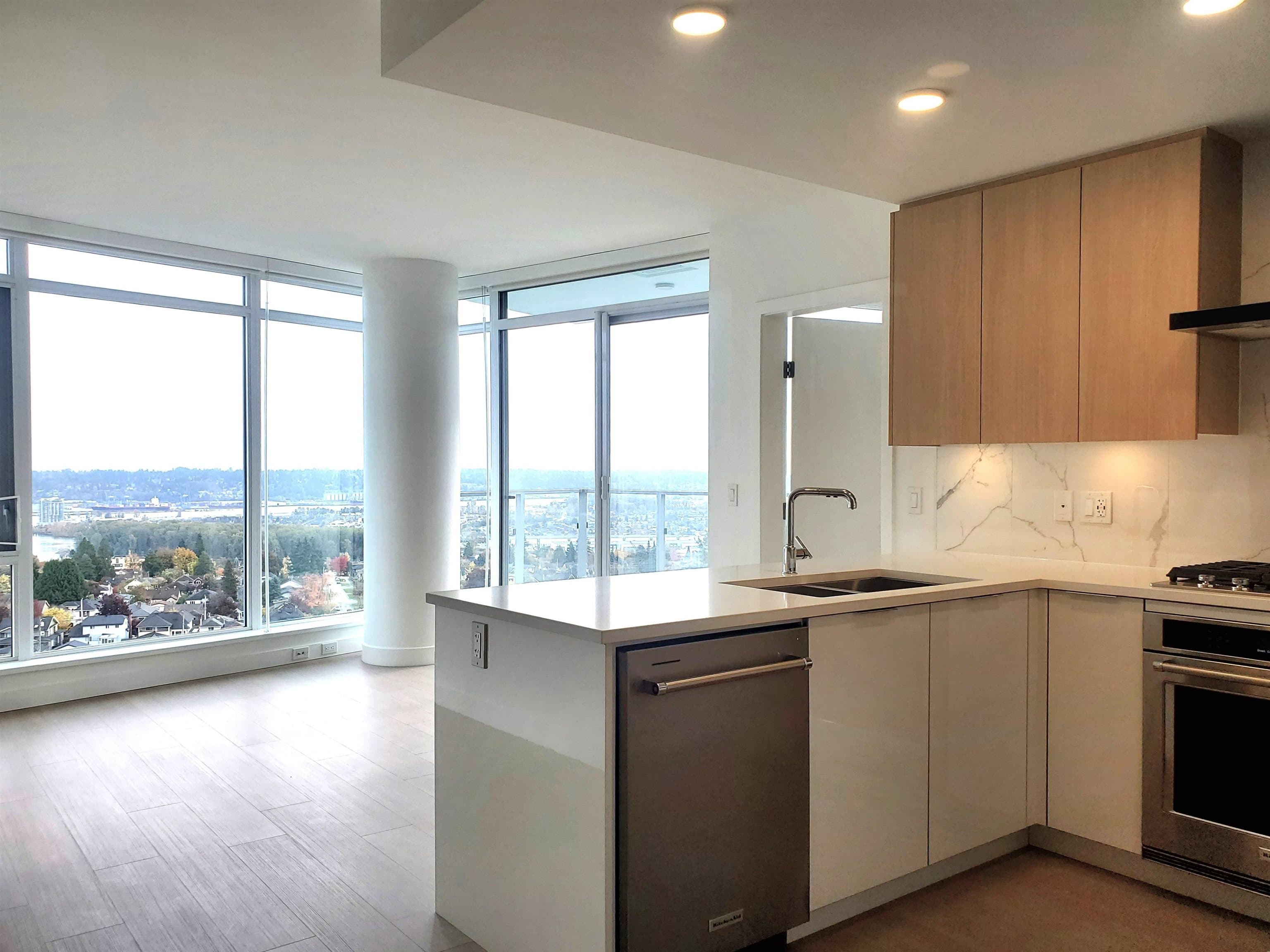1406 - 7683 Park Crescent, Burnaby, V3N 0J4 — photo 2