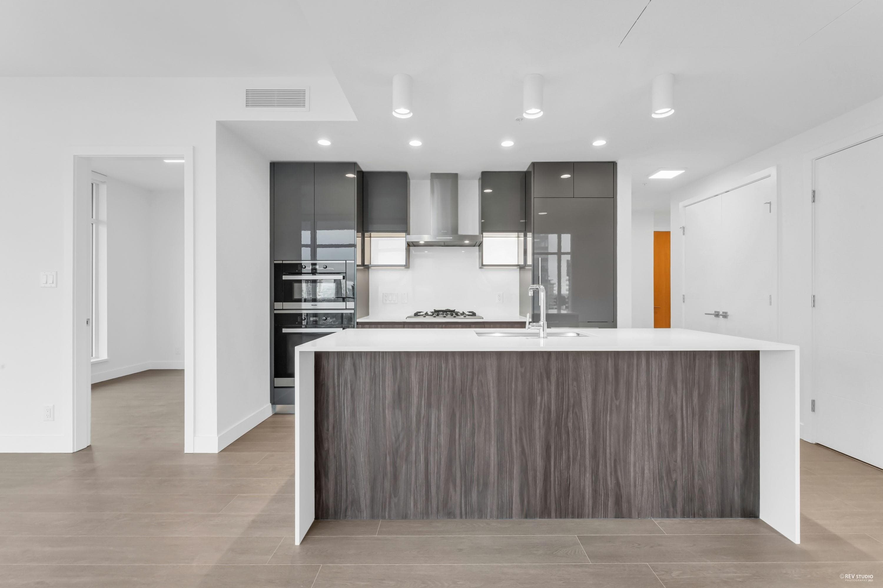 19xx - 6511 Sussex Avenue, Burnaby