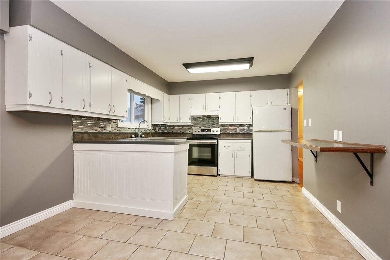 10111 Shamrock Drive, Chilliwack, V2P 5L3 — photo 5