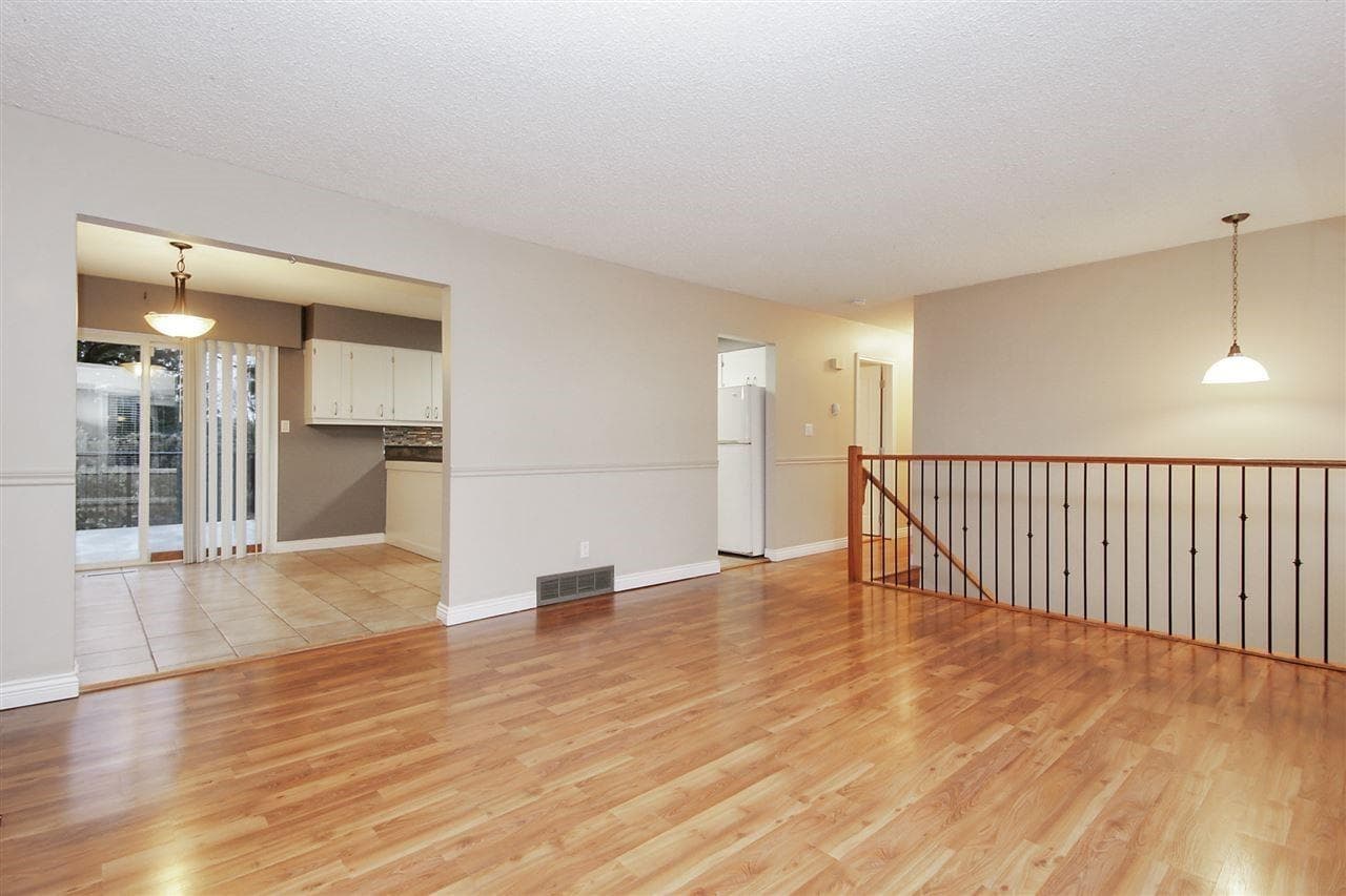 10111 Shamrock Drive, Chilliwack, V2P 5L3 — photo 4