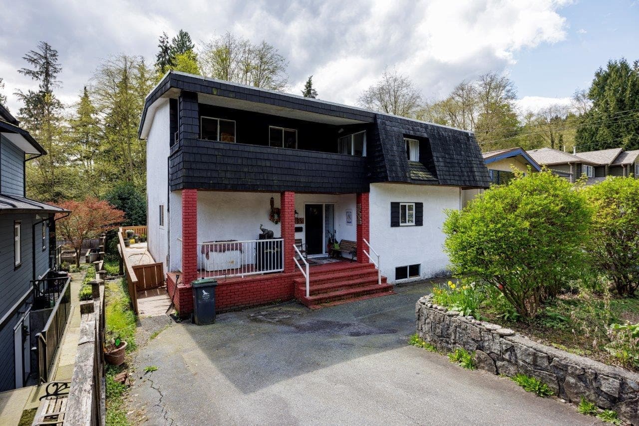 4339 Cliffmont Road, North Vancouver, V7G 1J6 — photo 1