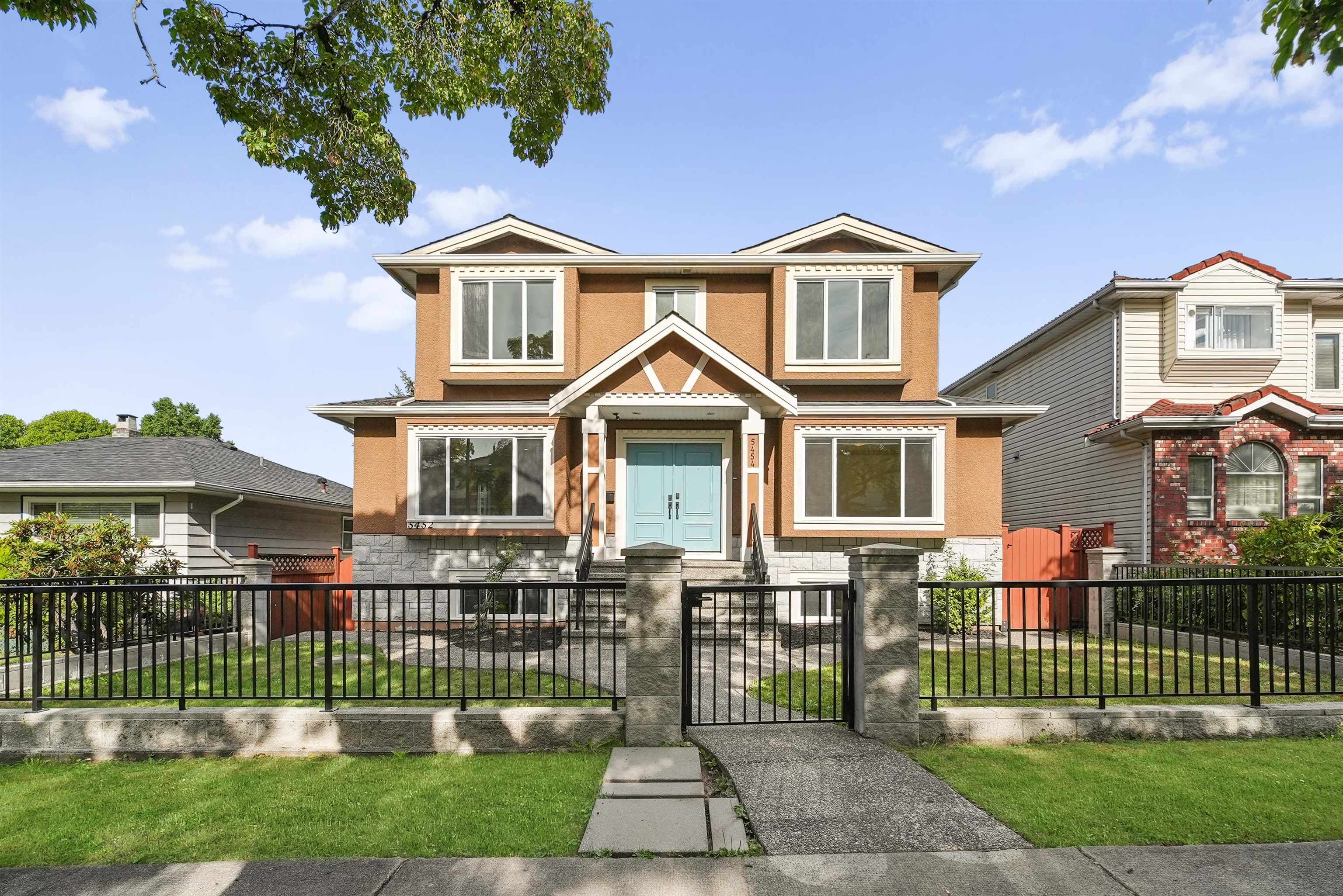 5454 Slocan St Street, Vancouver, V5R 2B1 — photo 1