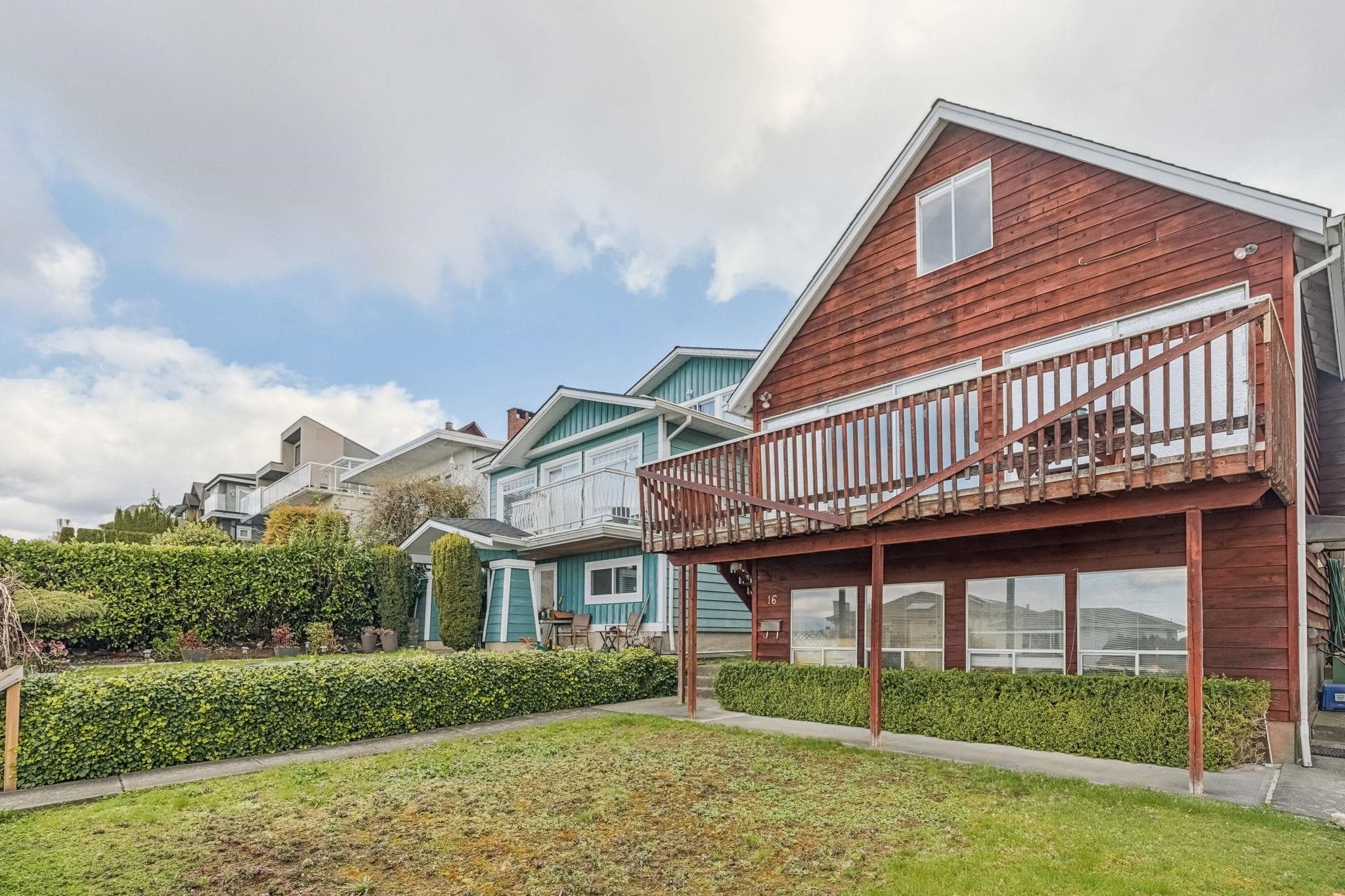 16 N Hythe Avenue, Burnaby, V5B 1G4 — photo 3