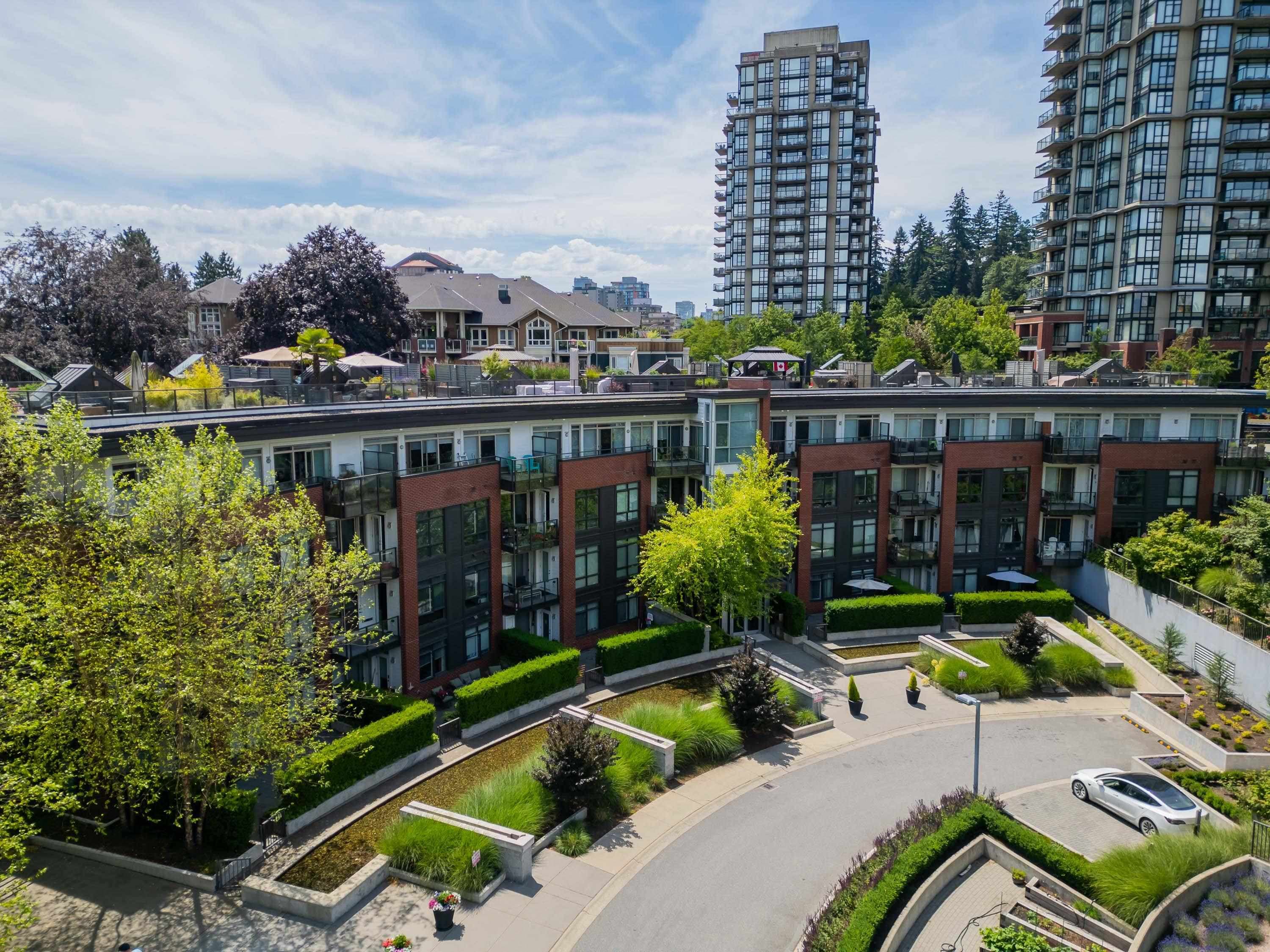 303 - 20 E Royal Avenue, New Westminster, V3L 0G9 — photo 2