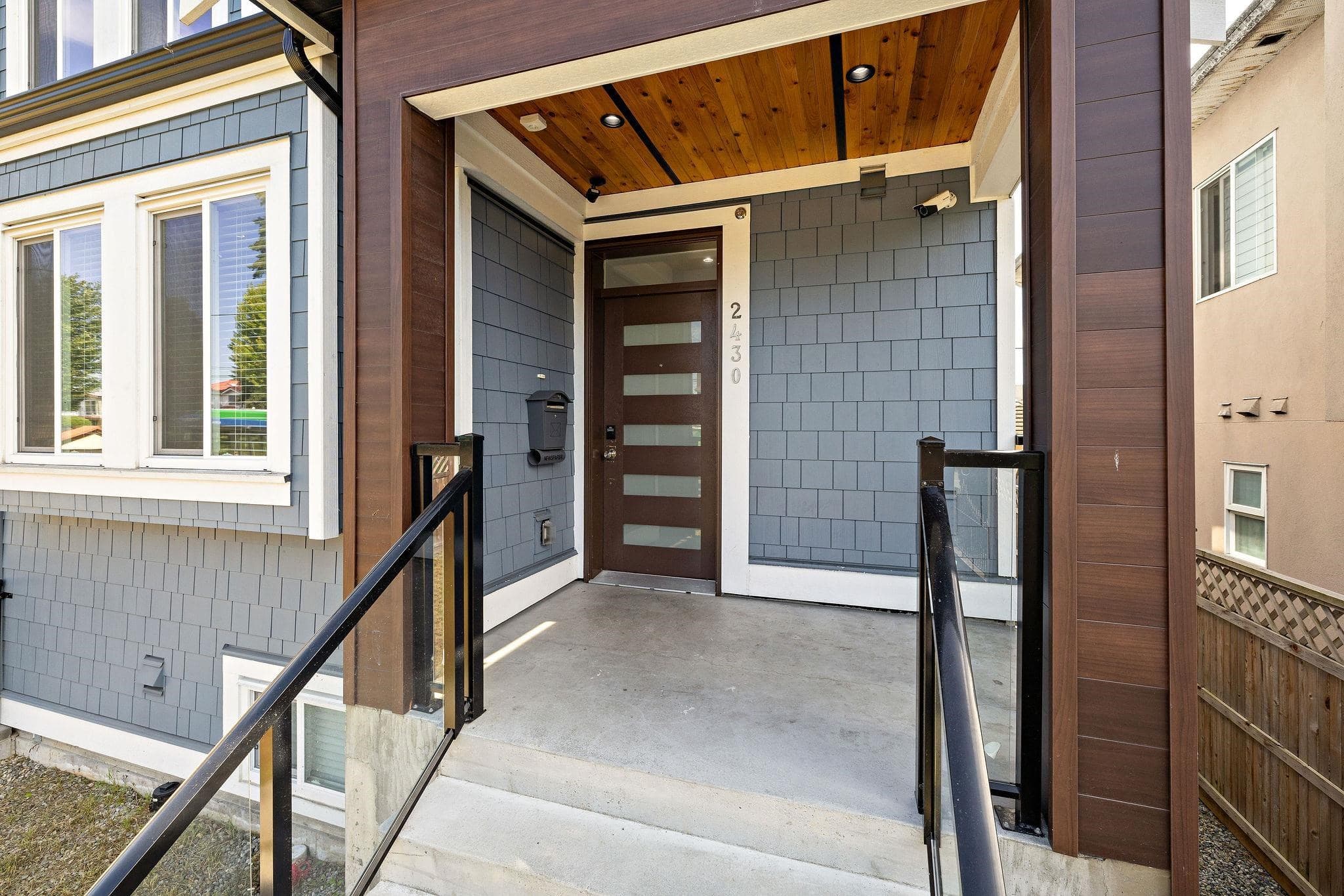 1 - 2430 E 41 Street, Vancouver, V5R 2W4 — photo 2