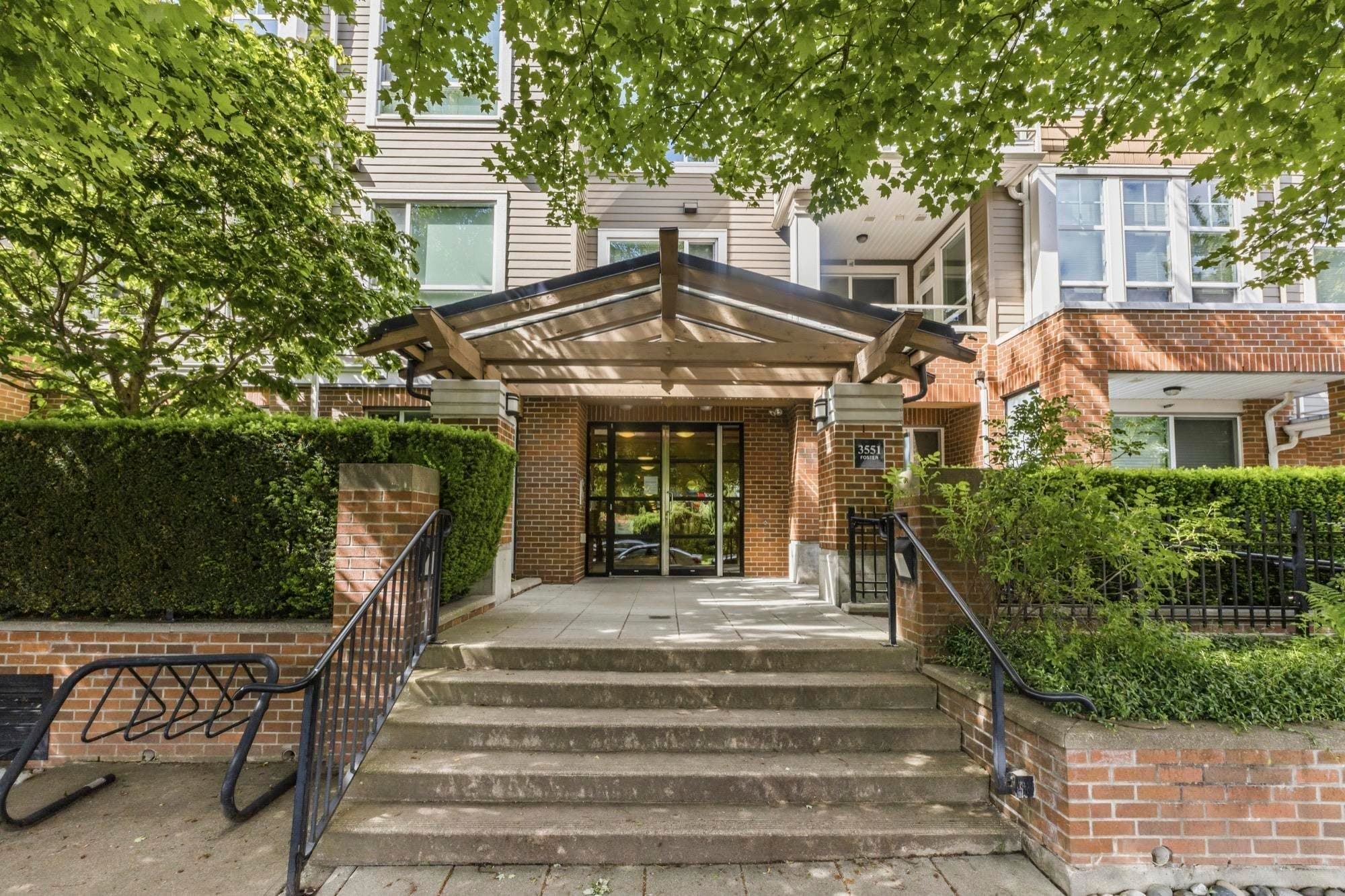 408 - 3551 Foster Avenue, Vancouver