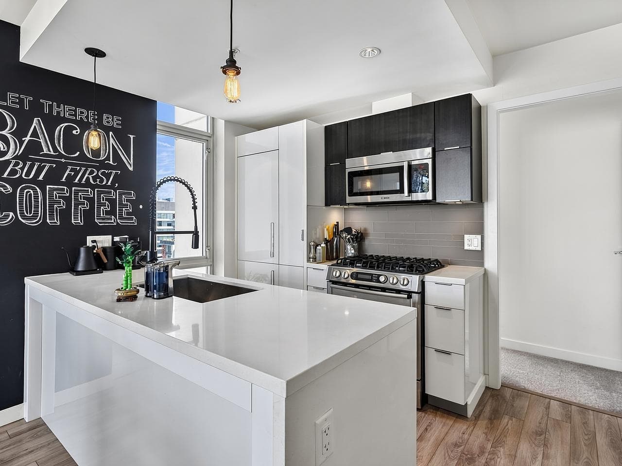 1902 - 1775 Quebec Street, Vancouver, V5T 0E3 — photo 3