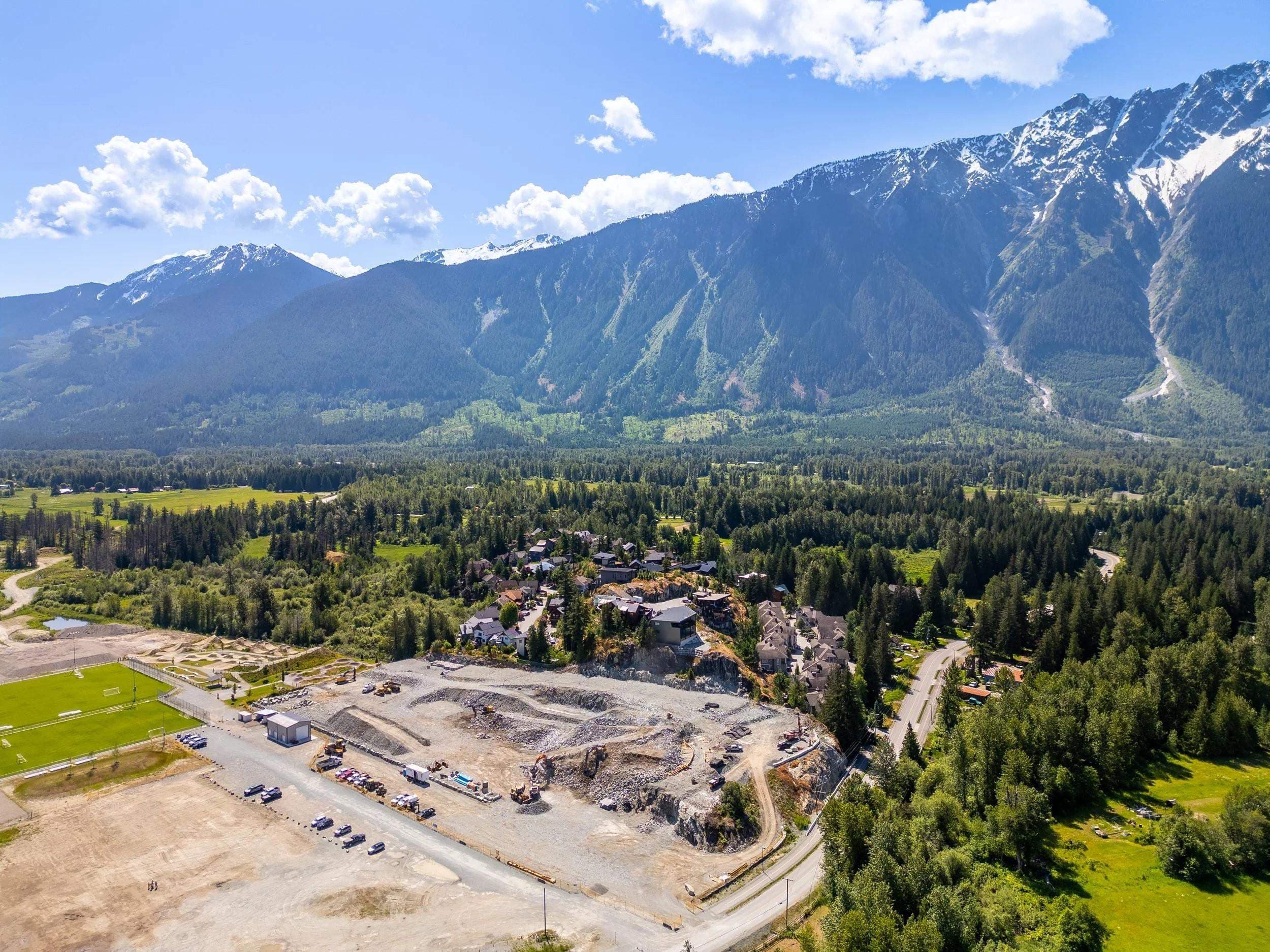 7232 Vistas Drive, Pemberton, V0N 2L0 — photo 2