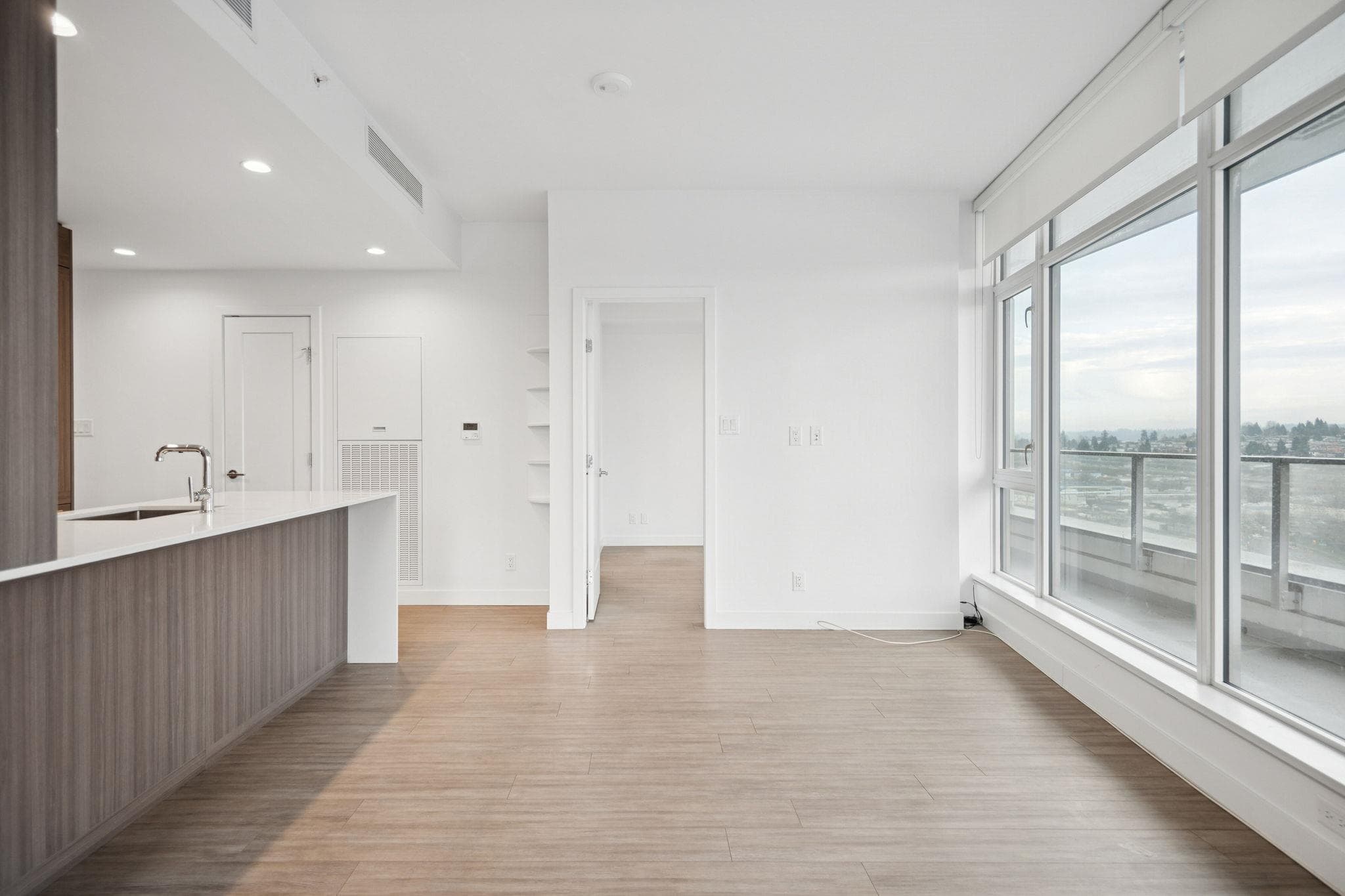 1301 - 2311 Beta Avenue, Burnaby, V5C 5M8 — photo 4