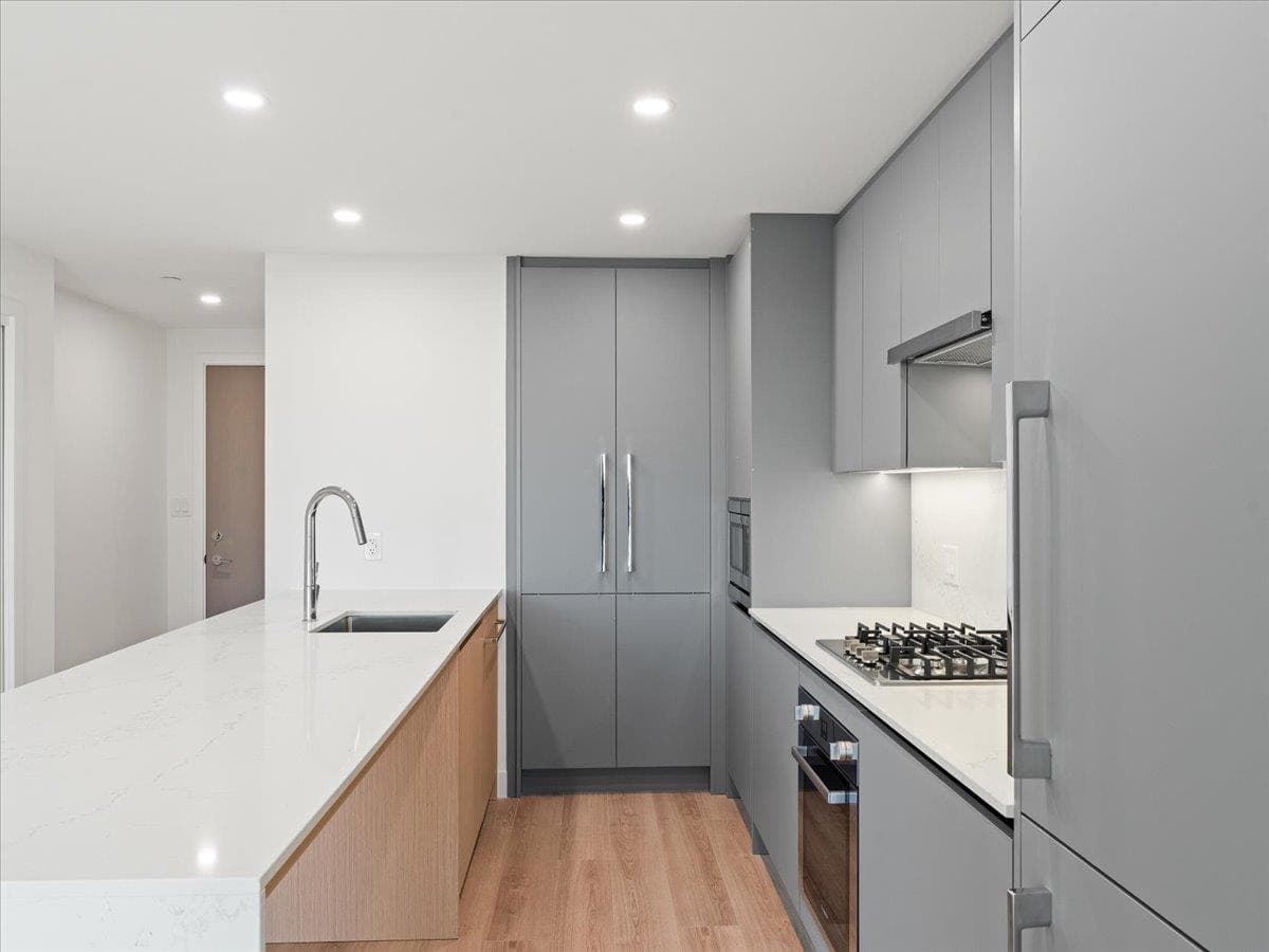 PH1506 - 7977 Lansdowne Road, Richmond, V6X 0X7 — photo 4