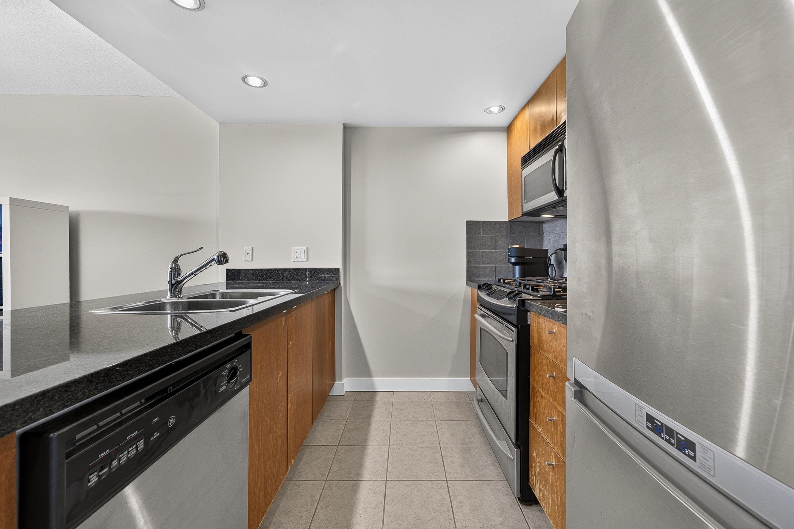 907 - 6233 Katsura Street, Richmond, V6Y 4K1 — photo 3